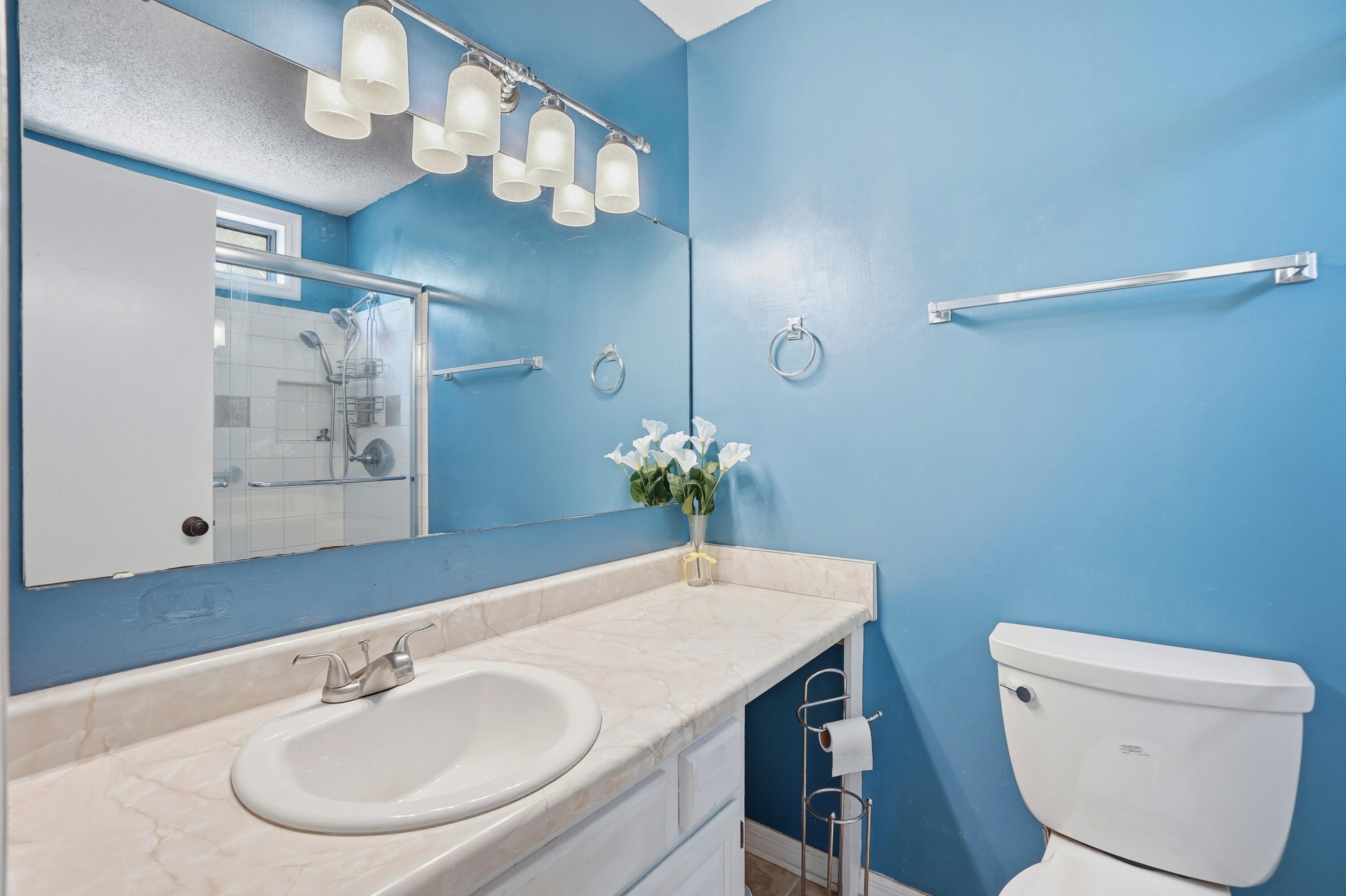 COUNTRYVIEW ESTATES 1ST ADDN - Residential