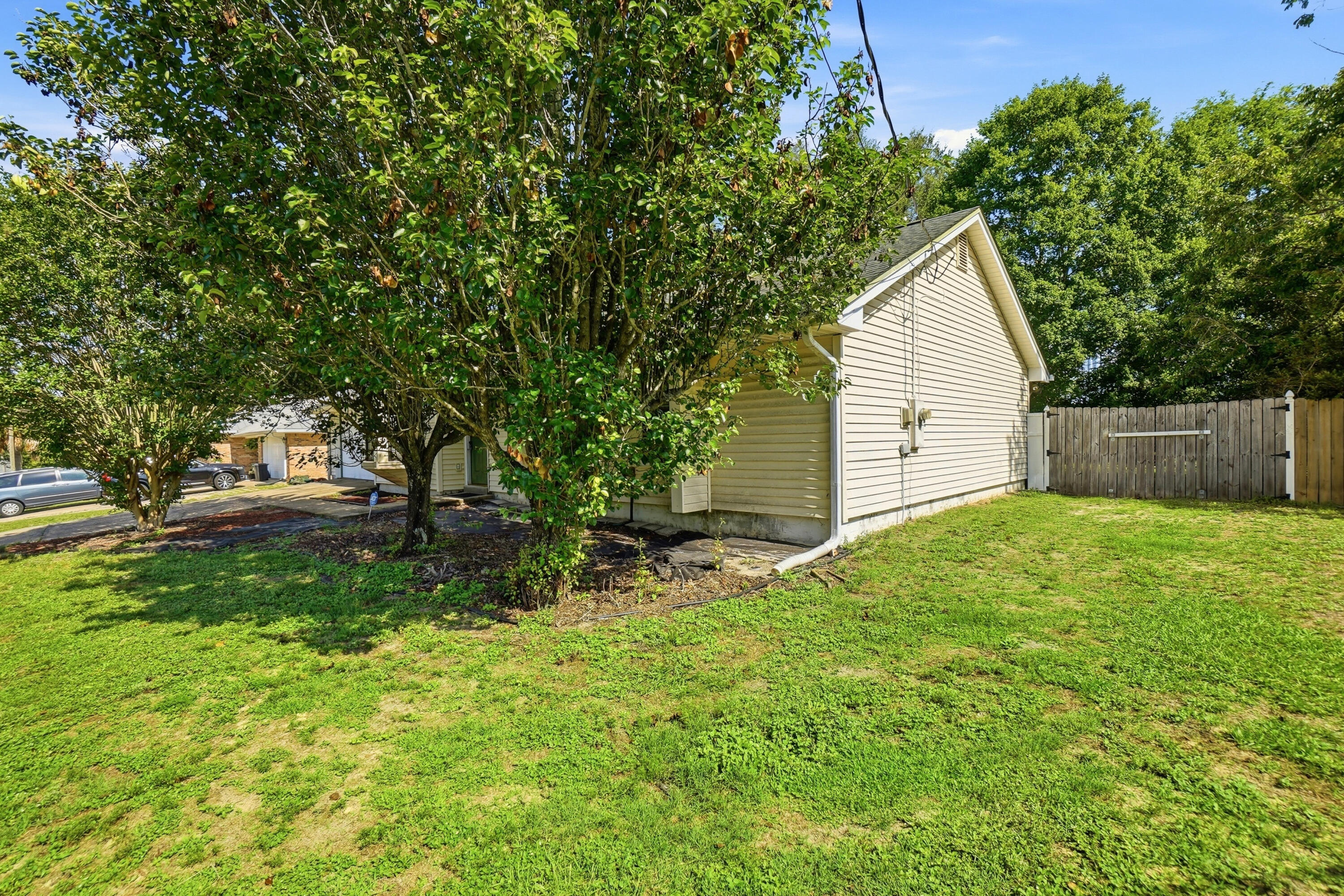 COUNTRYVIEW ESTATES 1ST ADDN - Residential