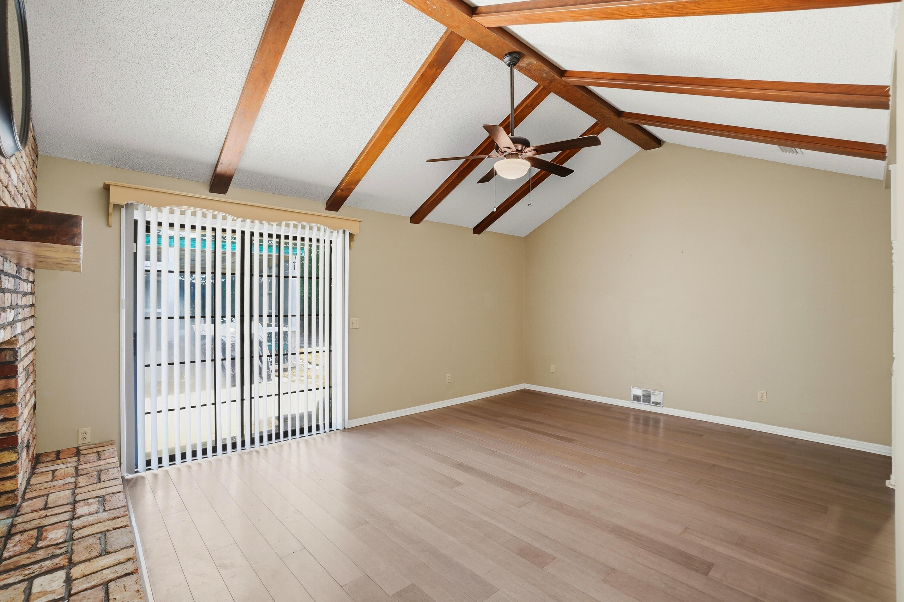 COUNTRYVIEW ESTATES 1ST ADDN - Residential