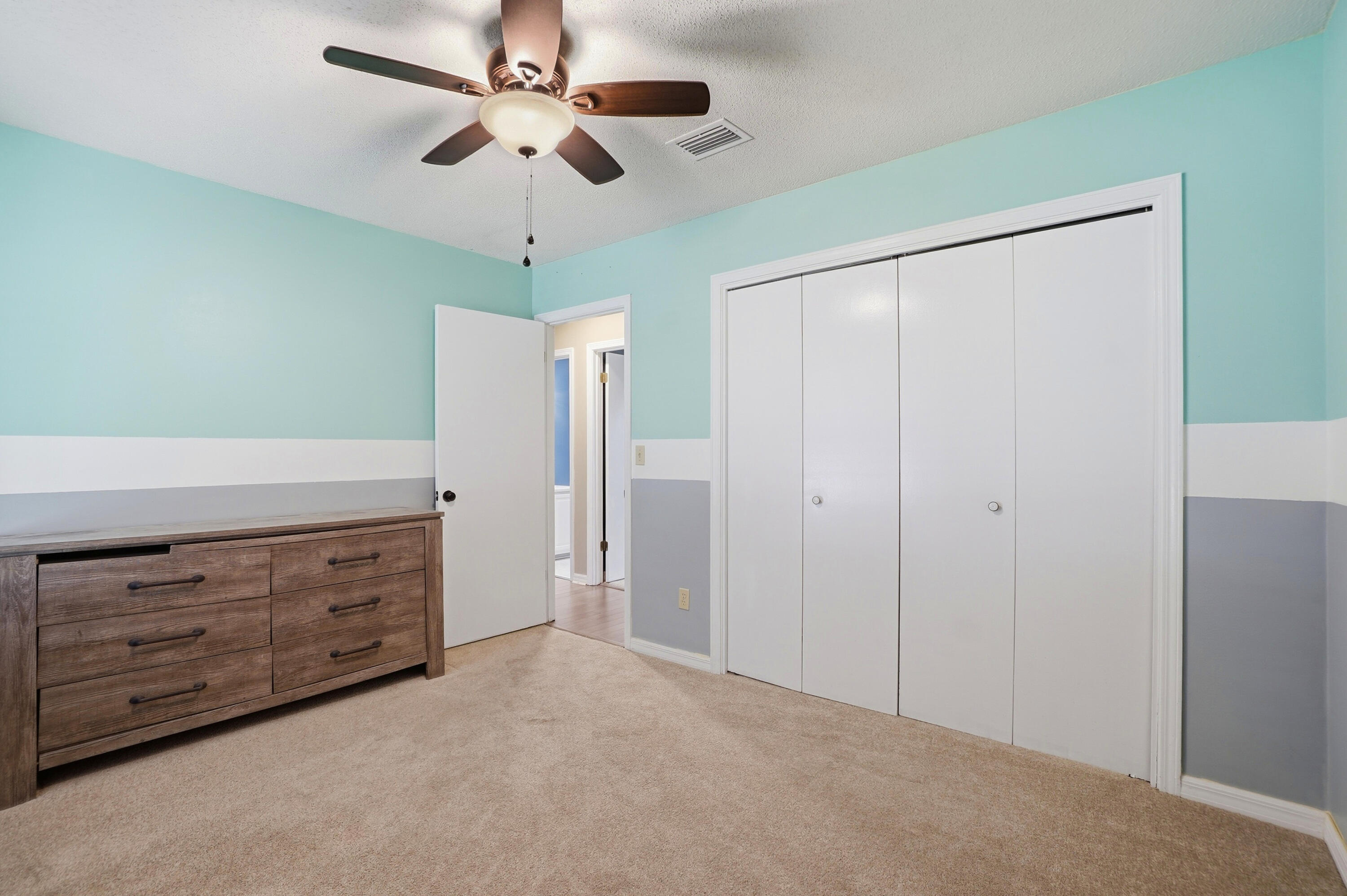 COUNTRYVIEW ESTATES 1ST ADDN - Residential
