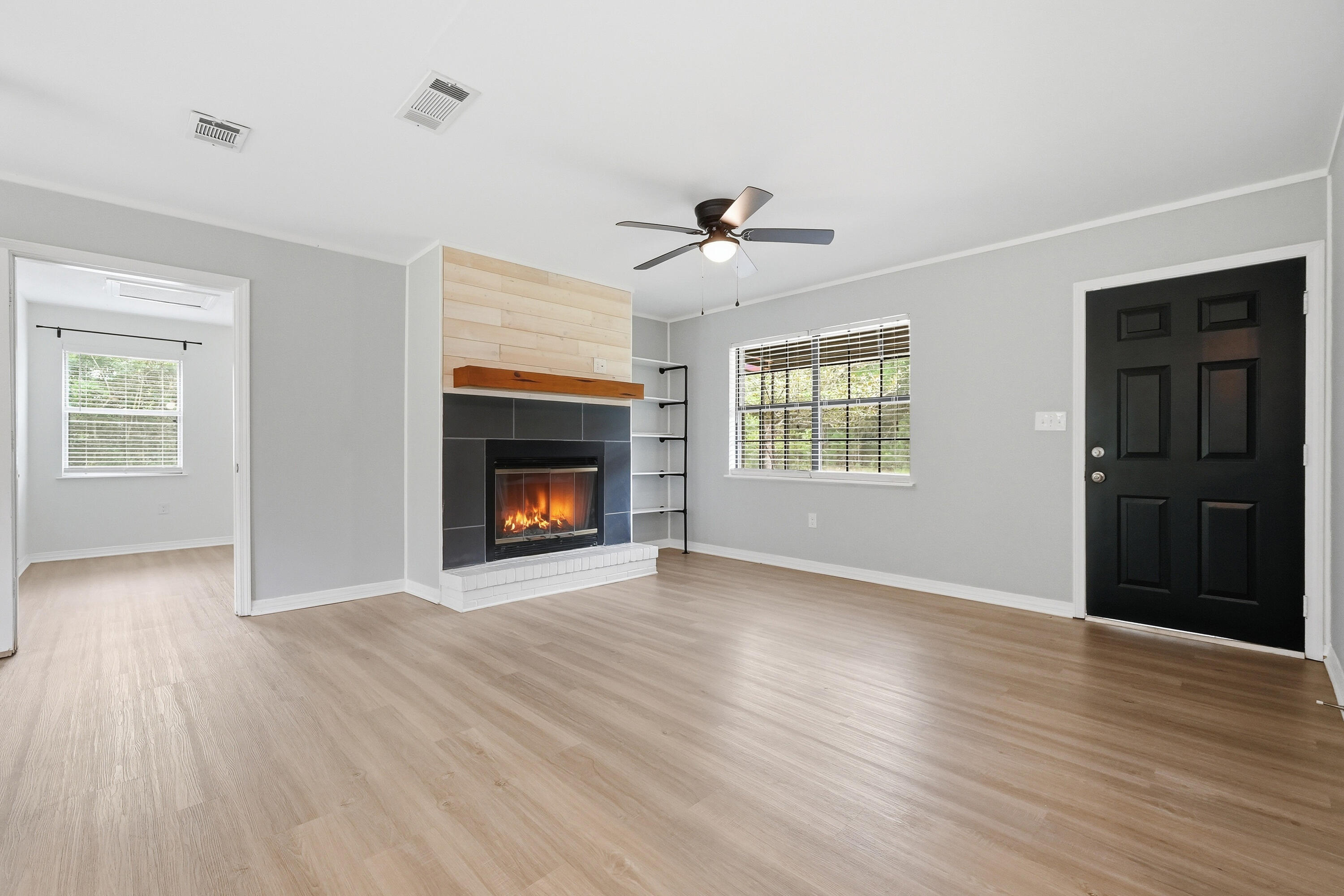 ADAMS POWELL EAST - Residential