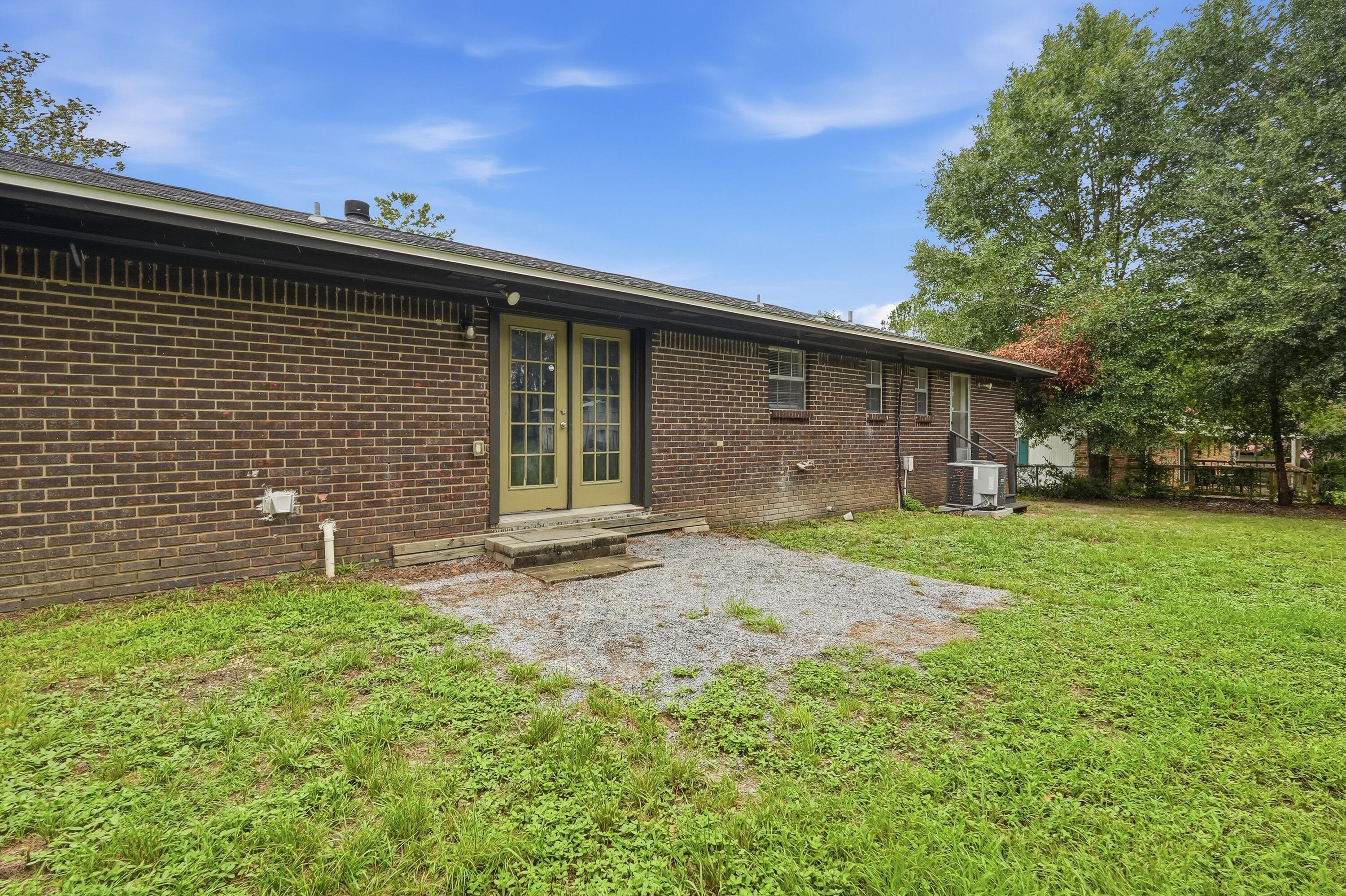 ADAMS POWELL EAST - Residential