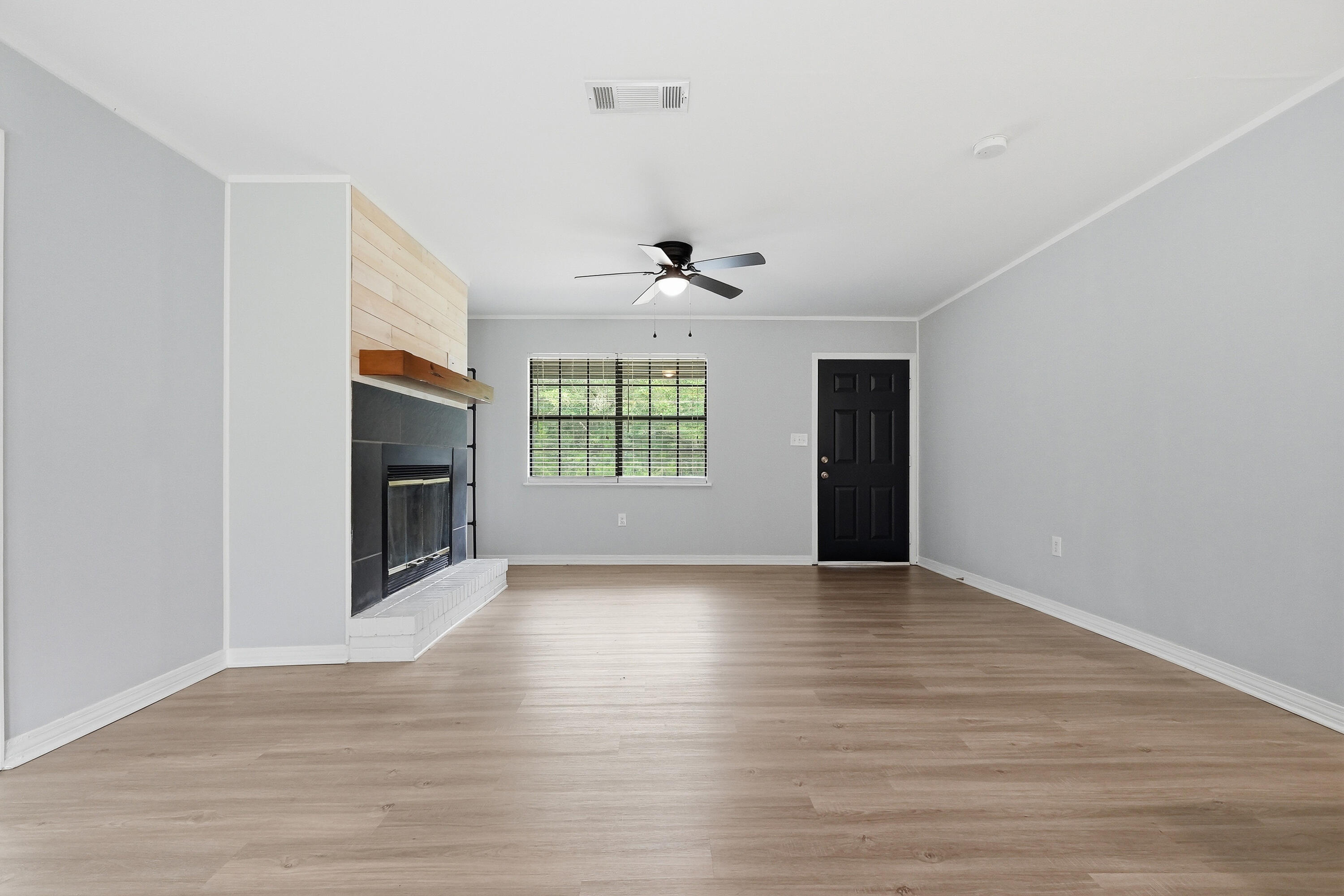 ADAMS POWELL EAST - Residential