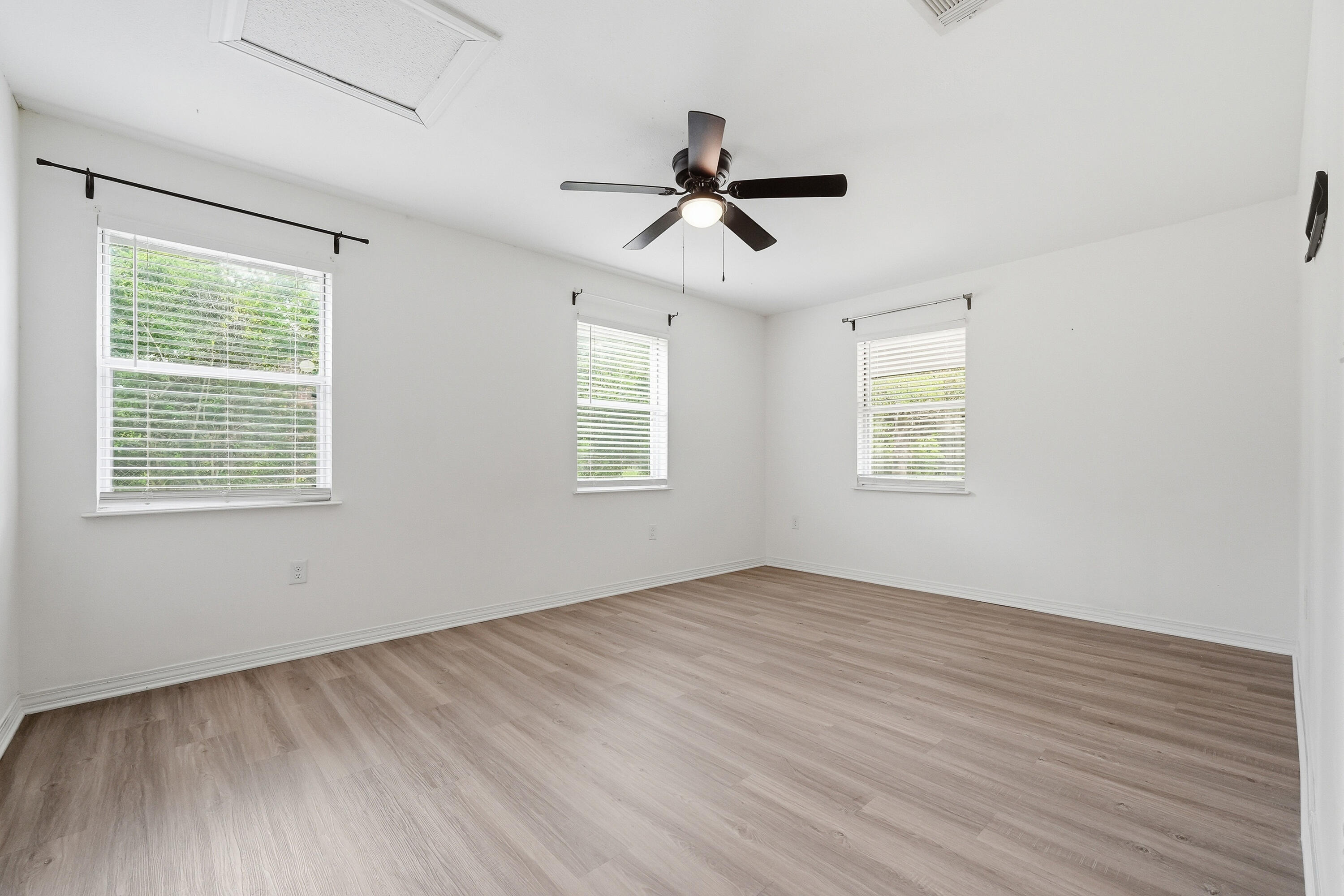 ADAMS POWELL EAST - Residential