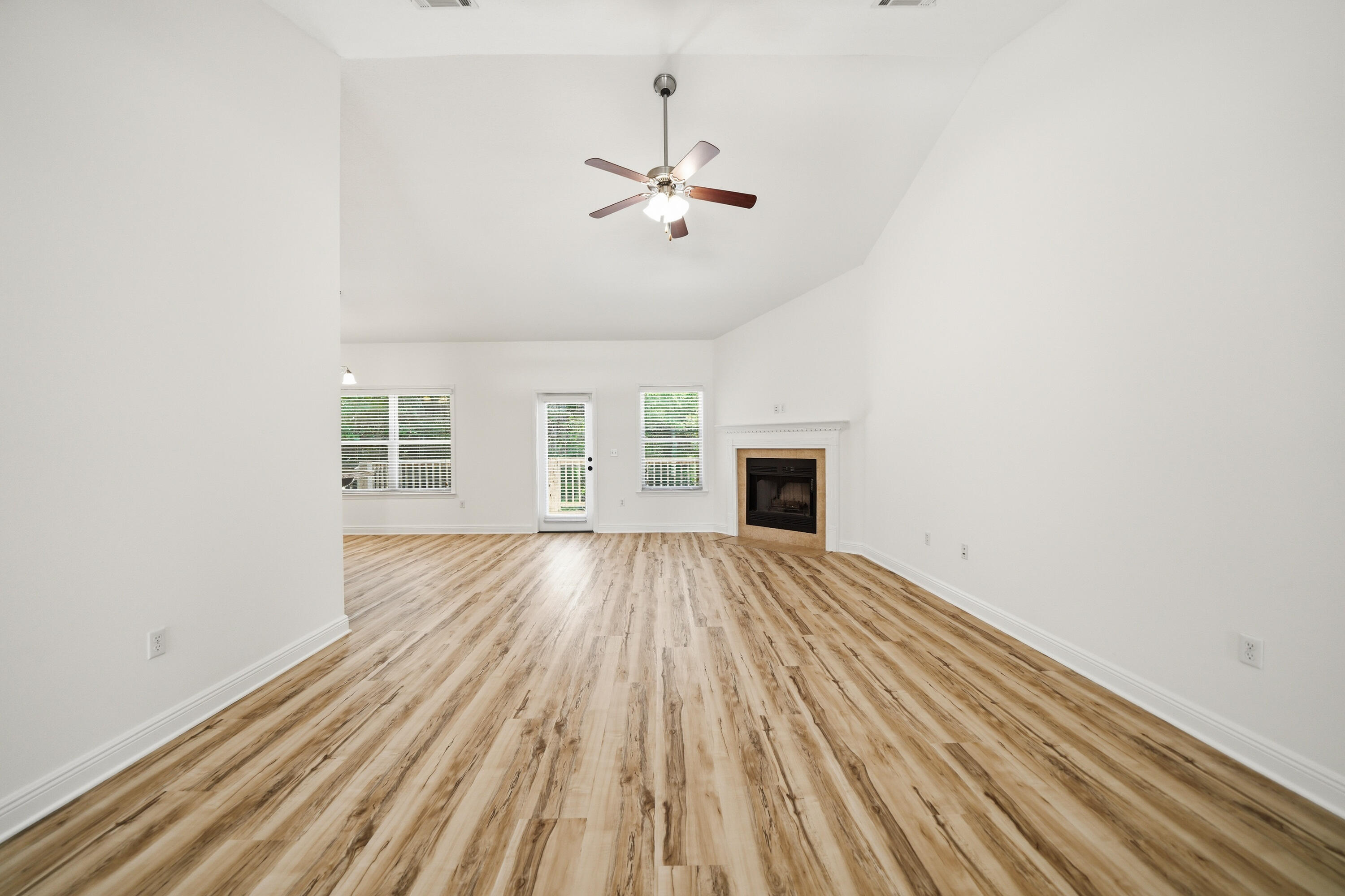 PEACH CREEK PH 1 - Residential