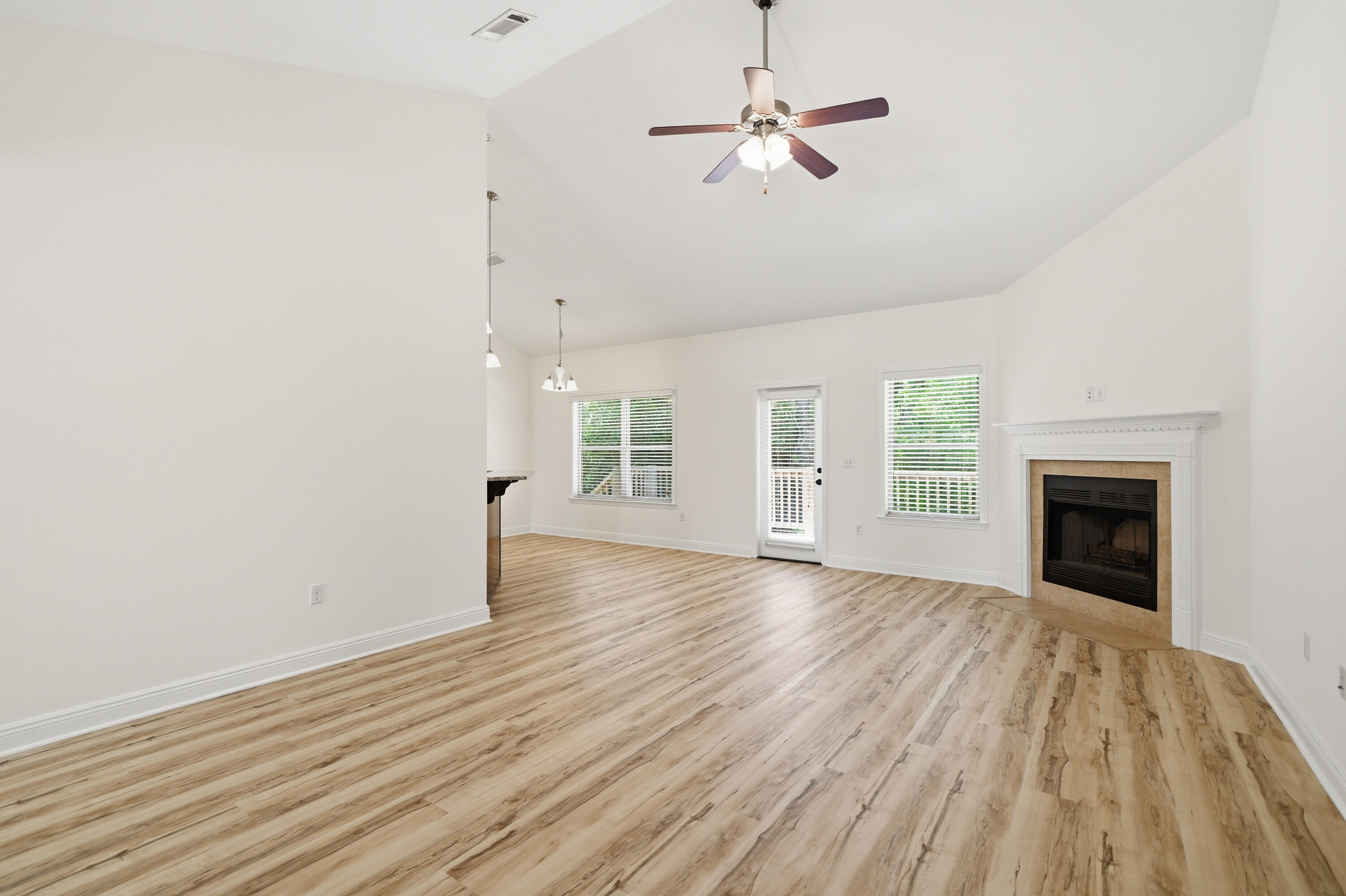 PEACH CREEK PH 1 - Residential