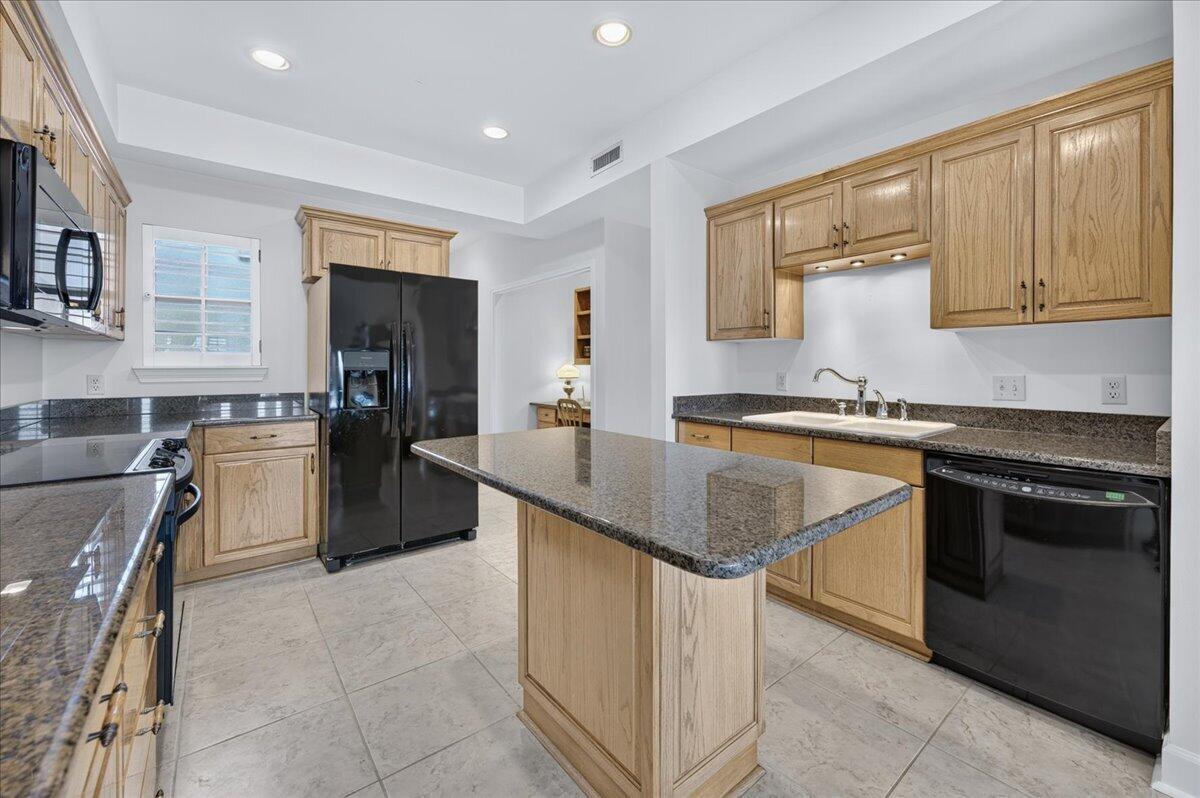 BAYBRIDGE CONDO - Residential