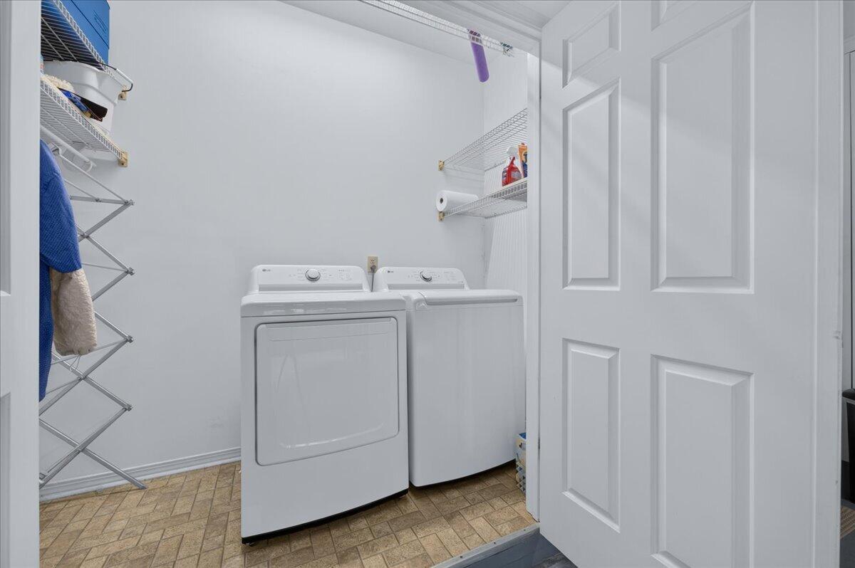 BAYBRIDGE CONDO - Residential