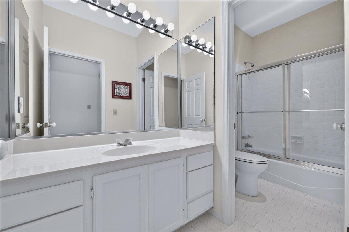 BAYBRIDGE CONDO - Residential