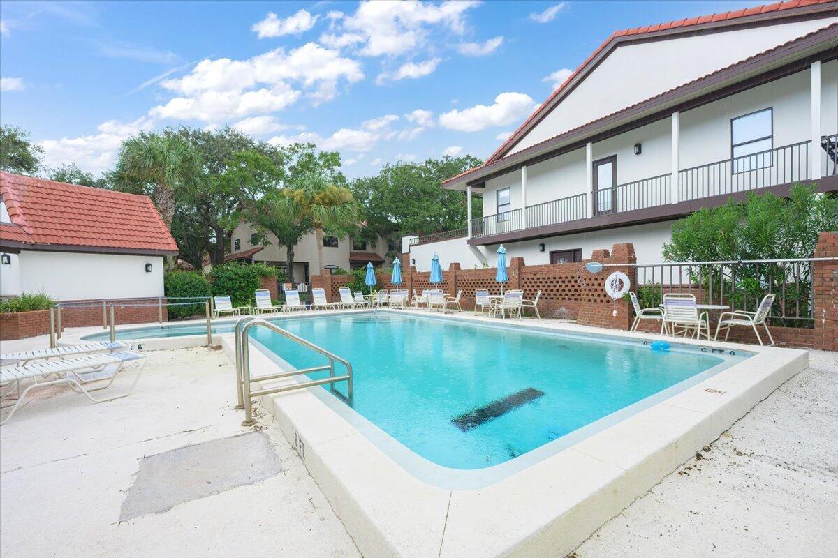 BAYBRIDGE CONDO - Residential