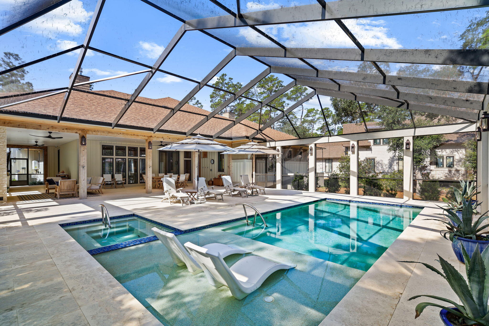 WILD HERON - Residential