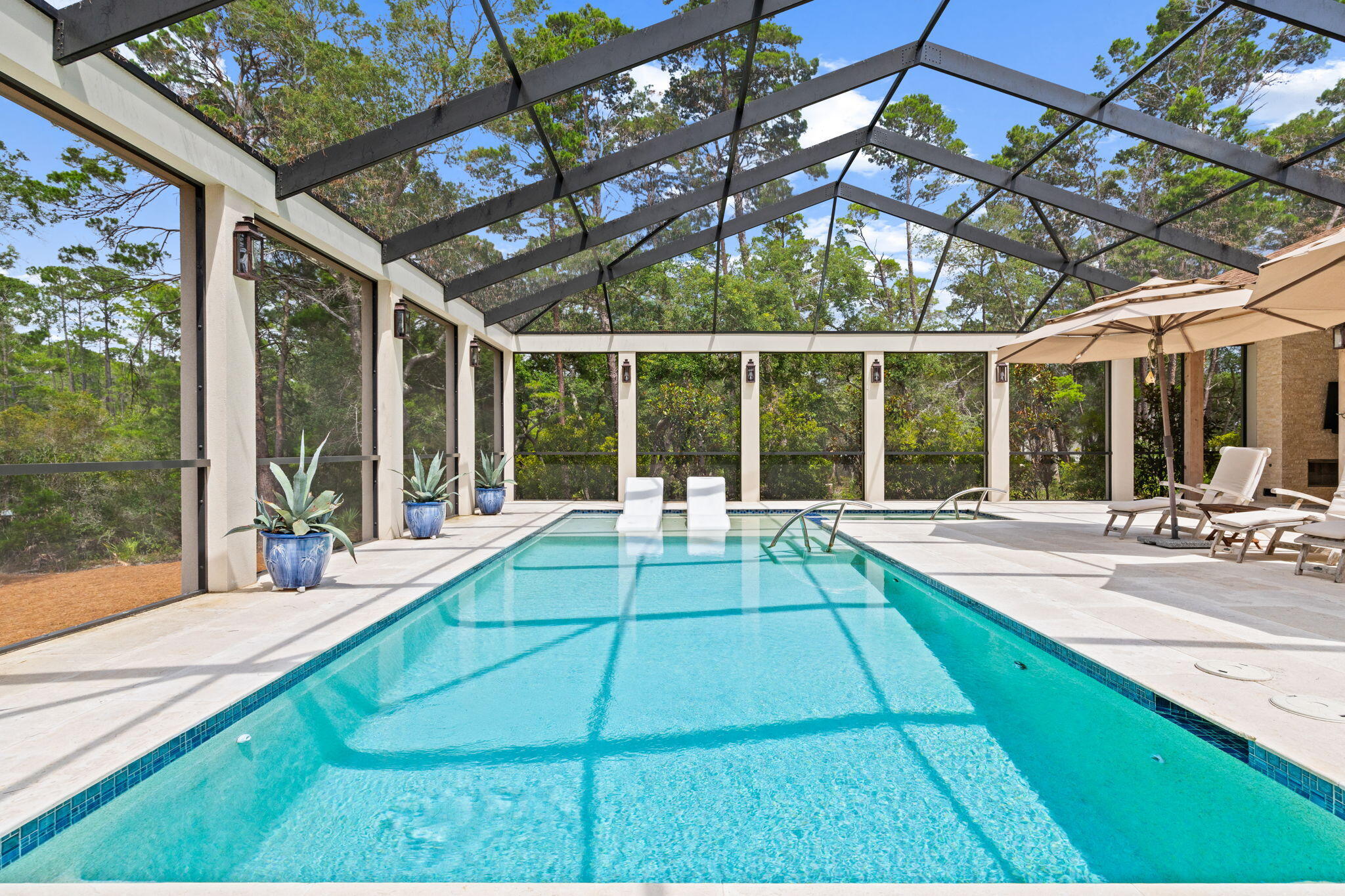 WILD HERON - Residential