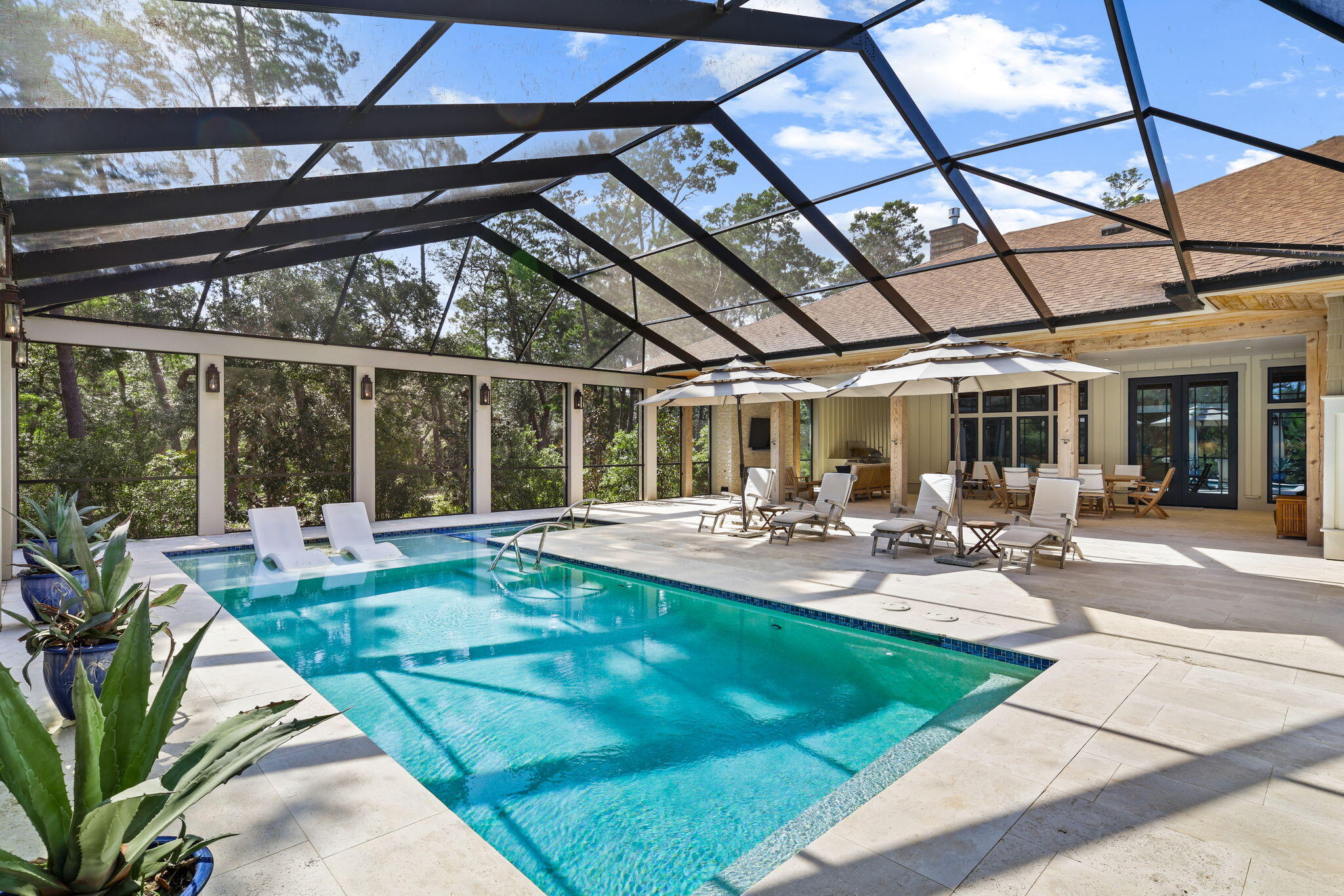 WILD HERON - Residential