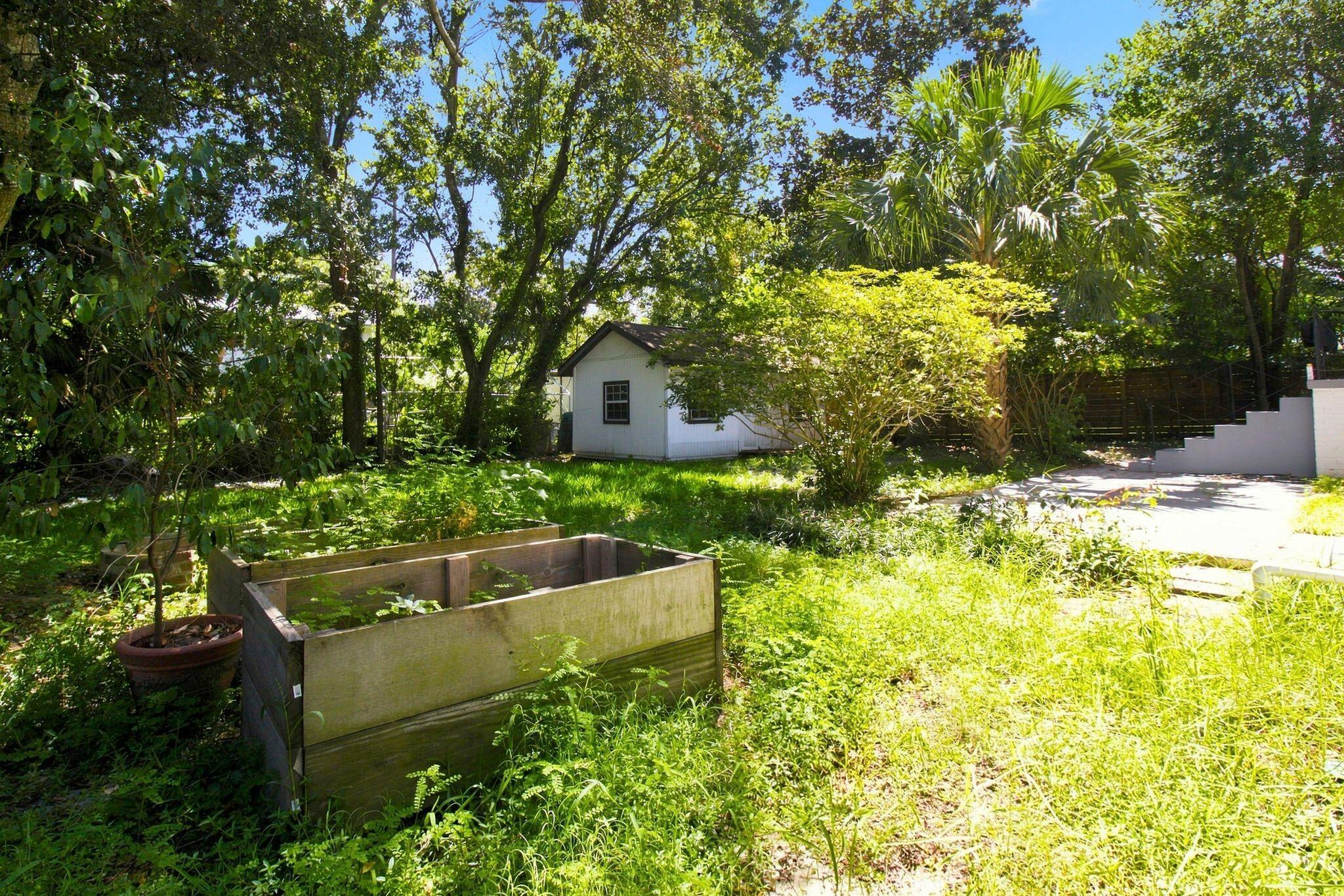 VESTA HEIGHTS 4TH ADDN - Residential