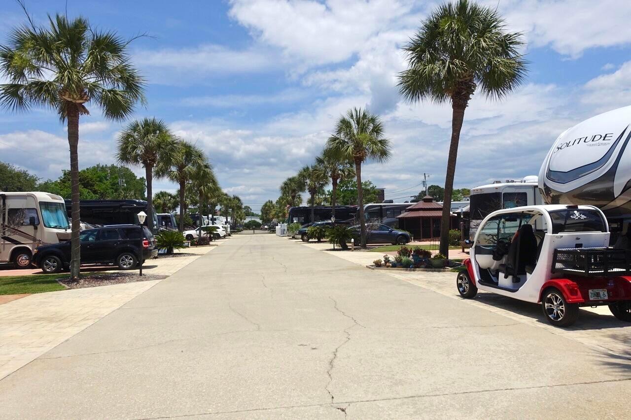 OCEANSIDE - Land