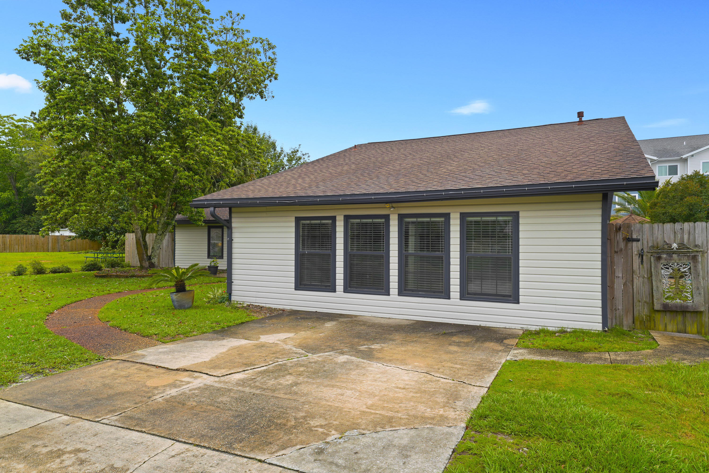 PINEDALE 2ND ADDN - Residential