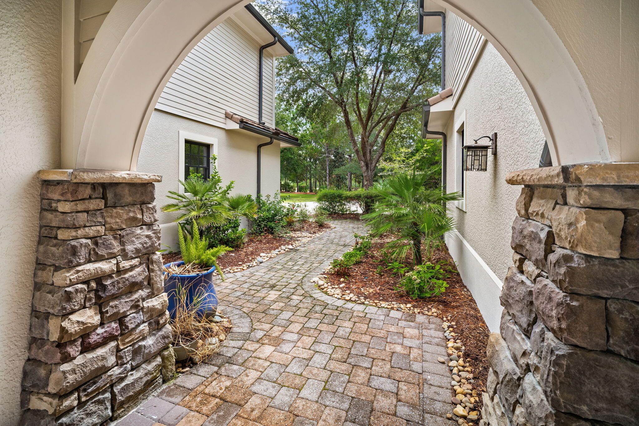 WILD HERON - CLUBSIDE II - Residential