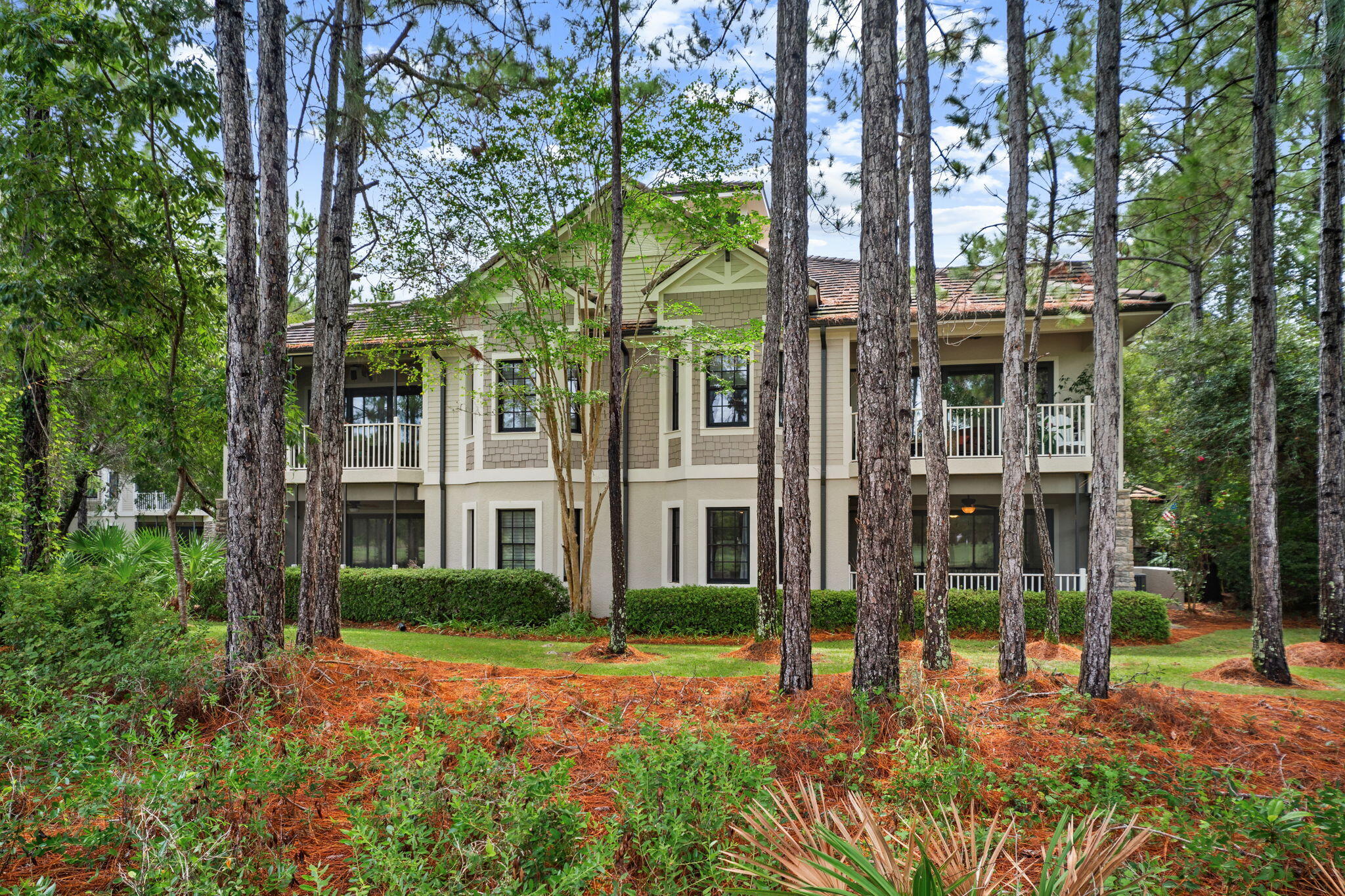 WILD HERON - CLUBSIDE II - Residential