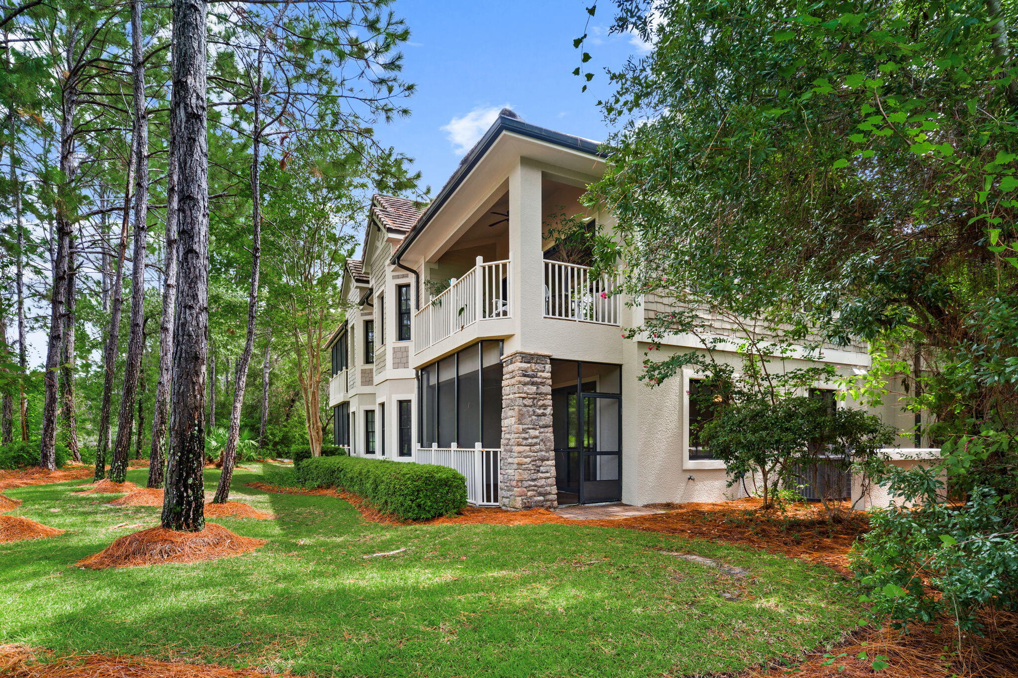 WILD HERON - CLUBSIDE II - Residential