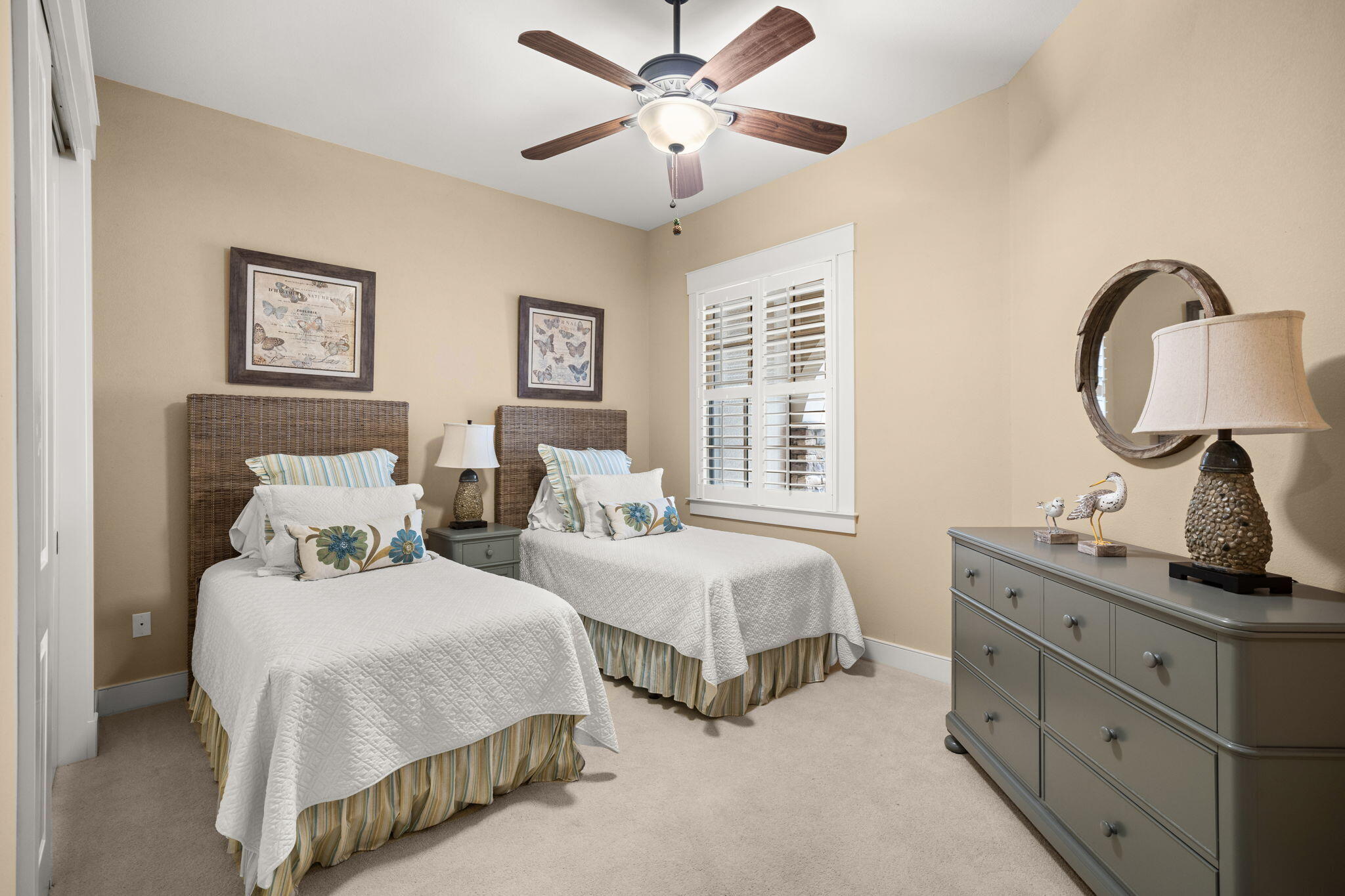WILD HERON - CLUBSIDE II - Residential