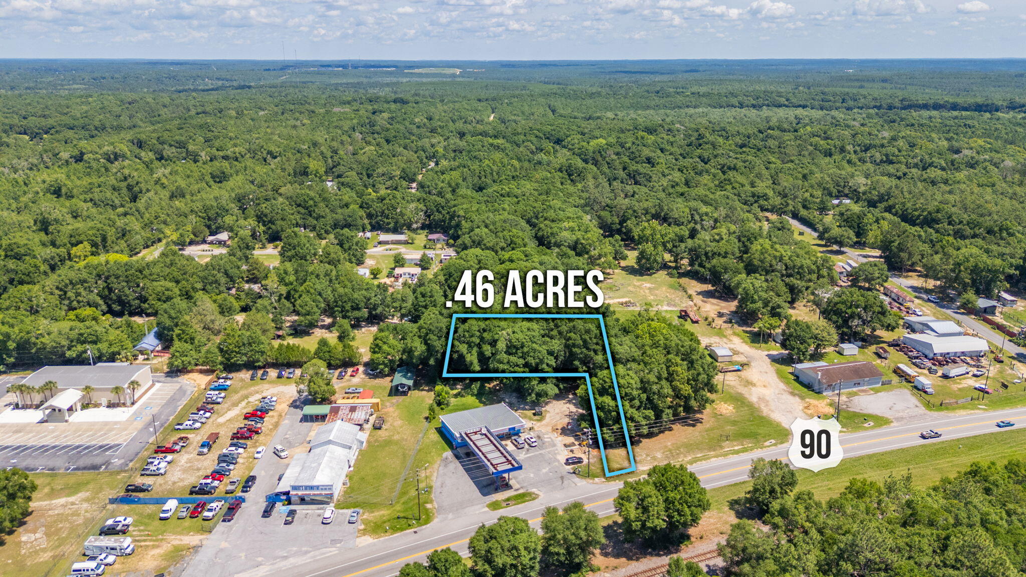 Great commercial opportunity. This nearly half acre property is located off US Highway 90 E, DeFuniak Springs. Zoned as C-2 there's lots of options for your commercial needs. Including but not limited to: All retails, service and repair shops as well as restaurants, barber shops, and many more!
Additional land available for purchase.