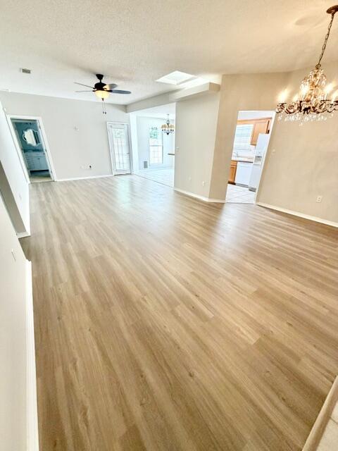 PALM HARBOR MARINA - Residential Lease