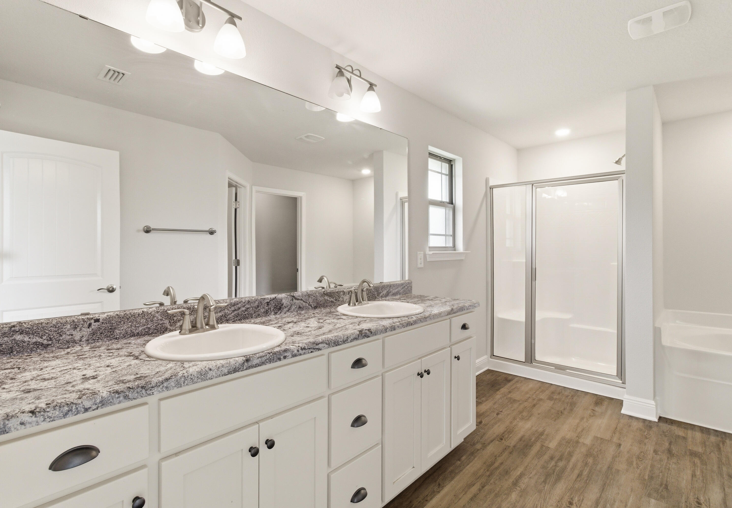Brylington Manor - Residential