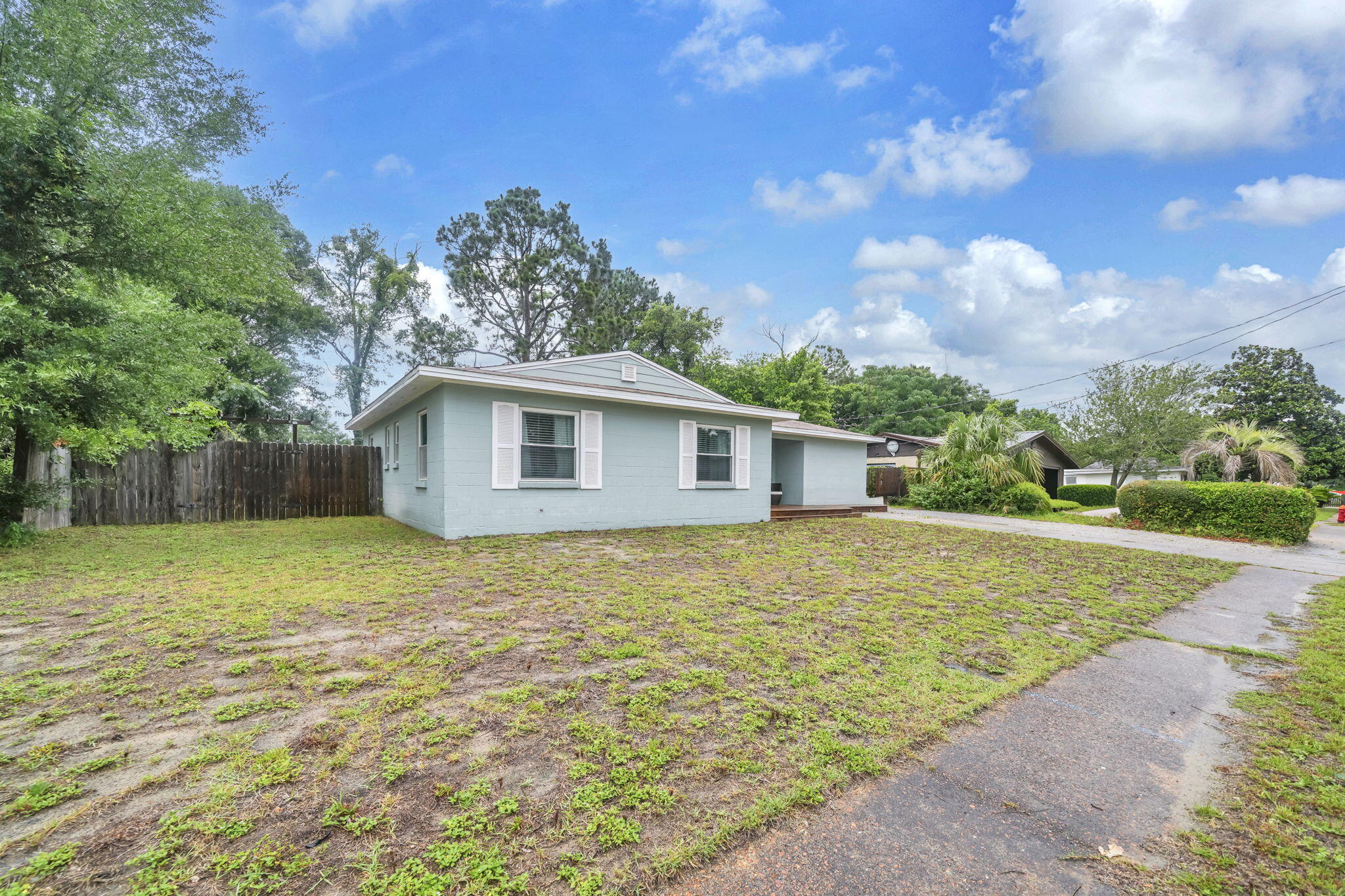 MIDPINES - Residential