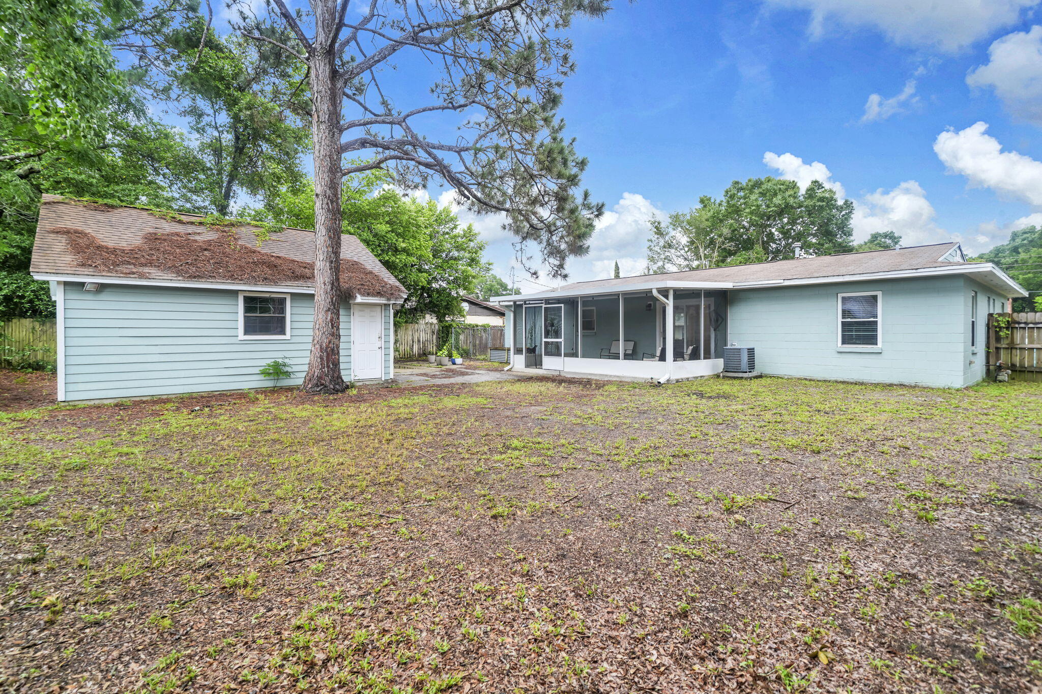 MIDPINES - Residential