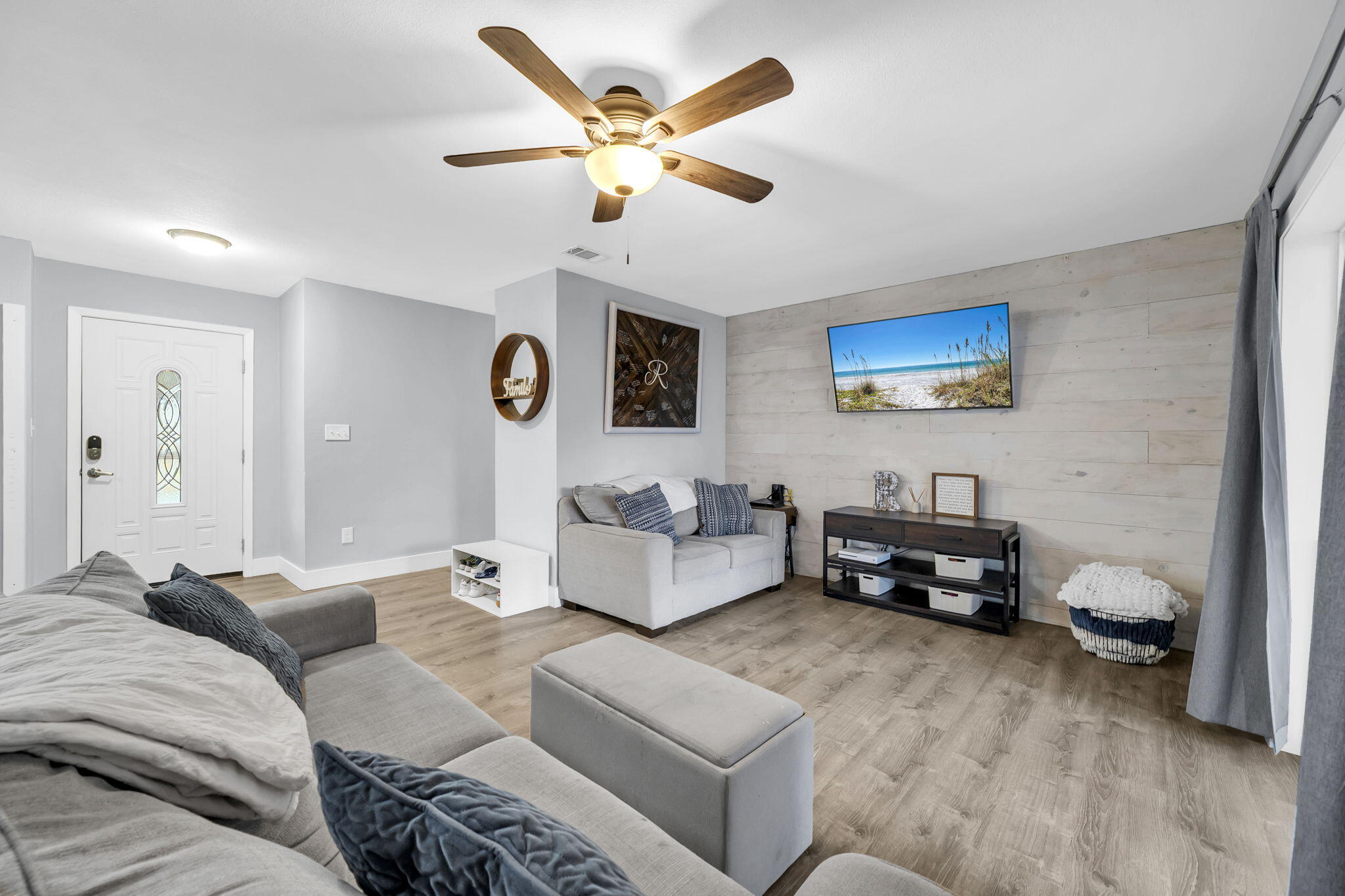 MIDPINES - Residential