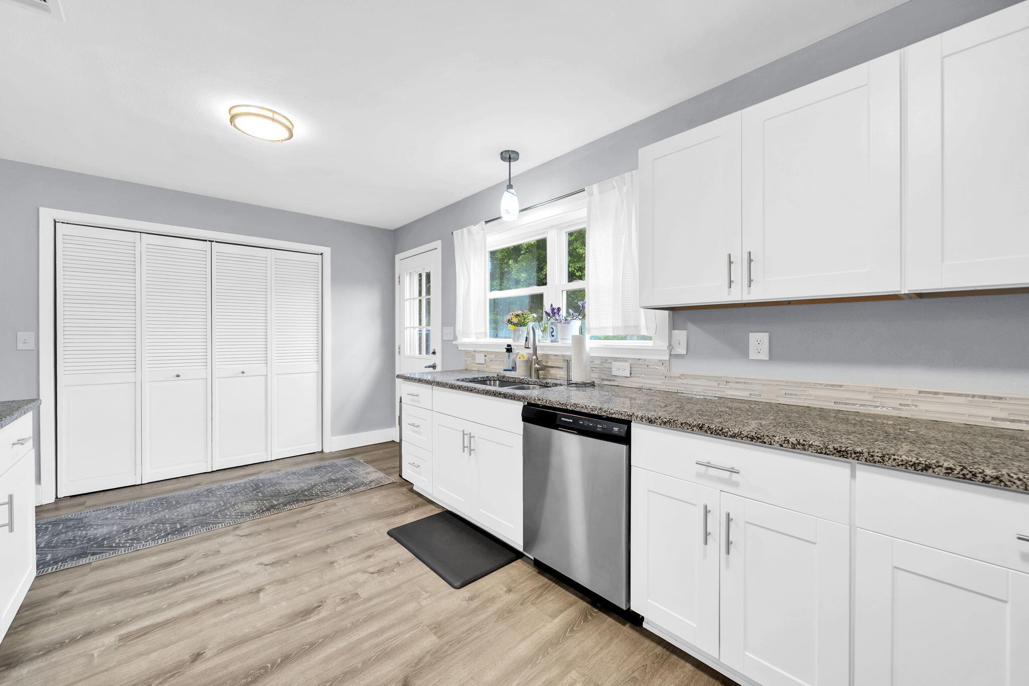 MIDPINES - Residential