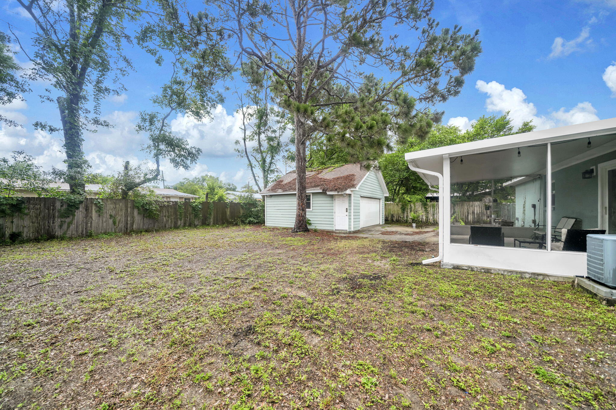 MIDPINES - Residential