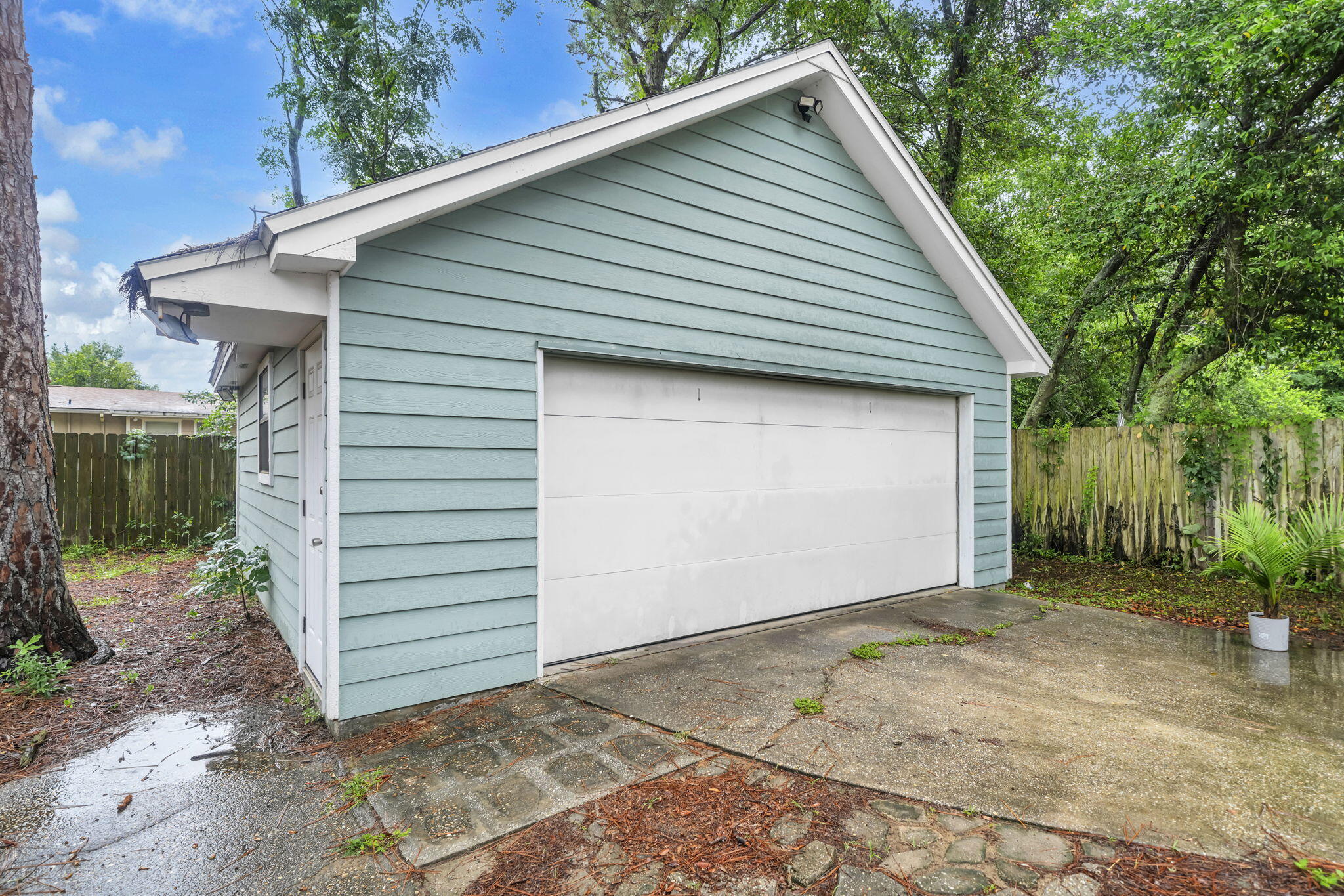 MIDPINES - Residential
