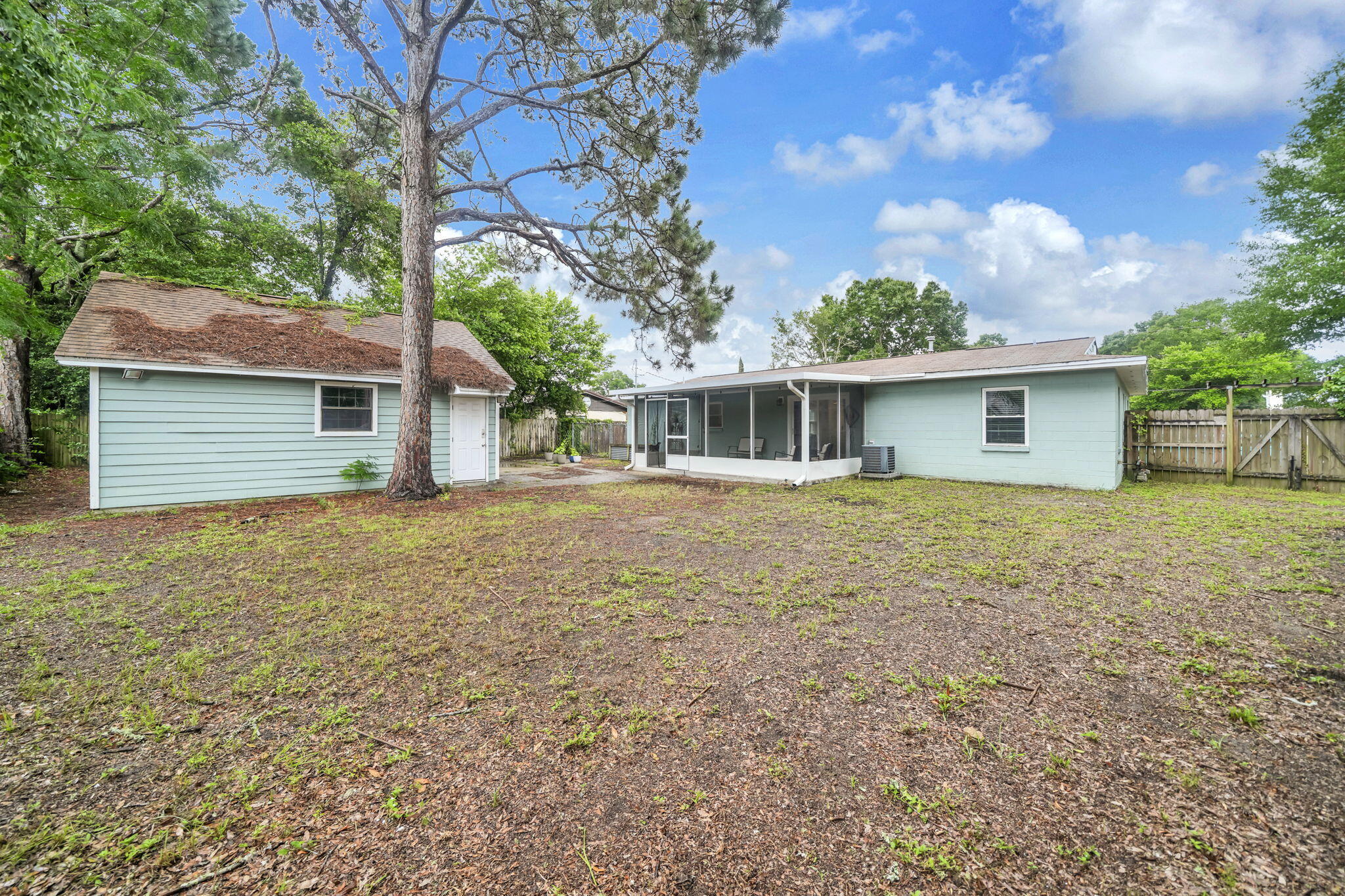 MIDPINES - Residential