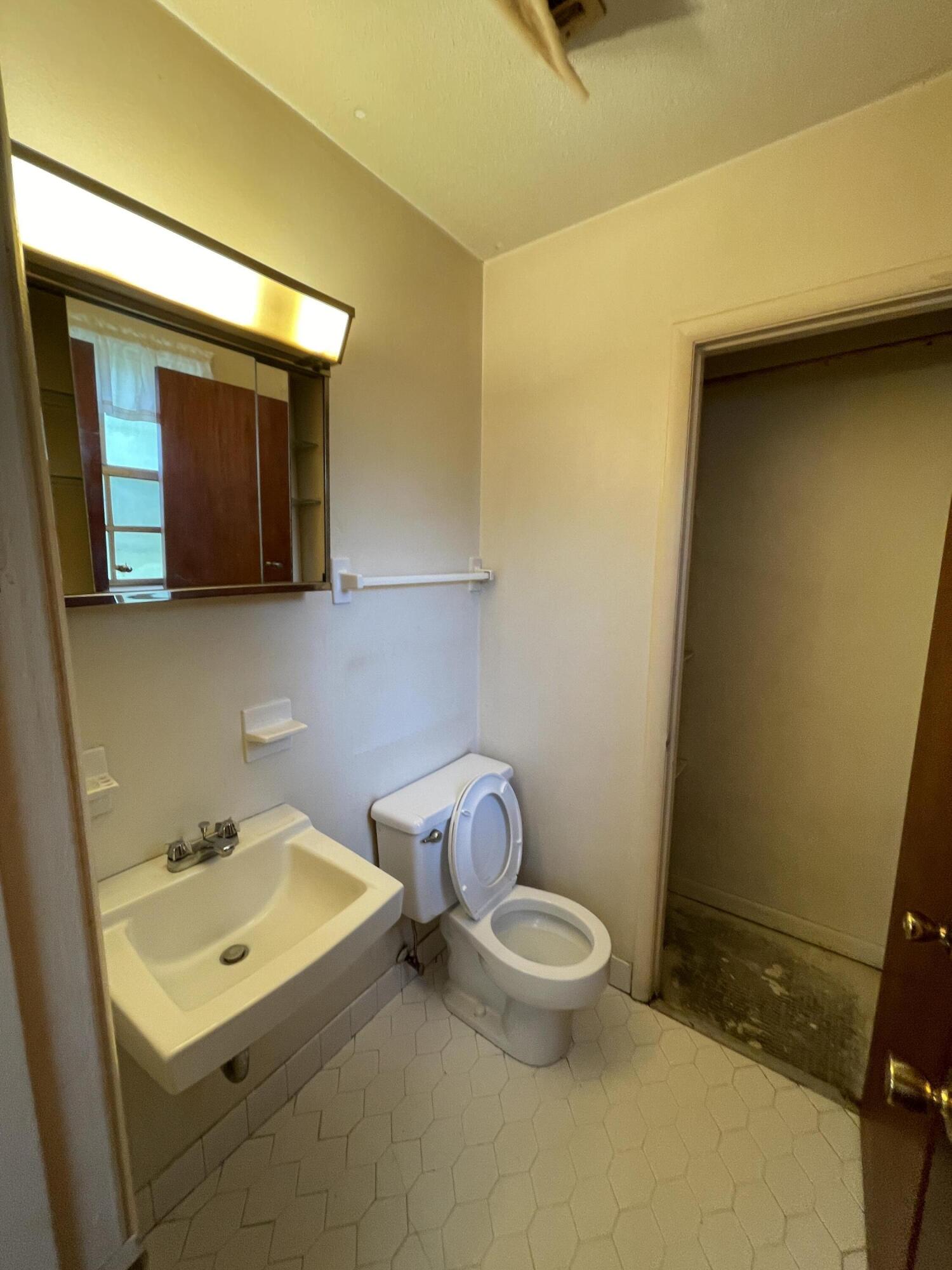 OAKLAND HEIGHTS 1ST ADDN - Residential