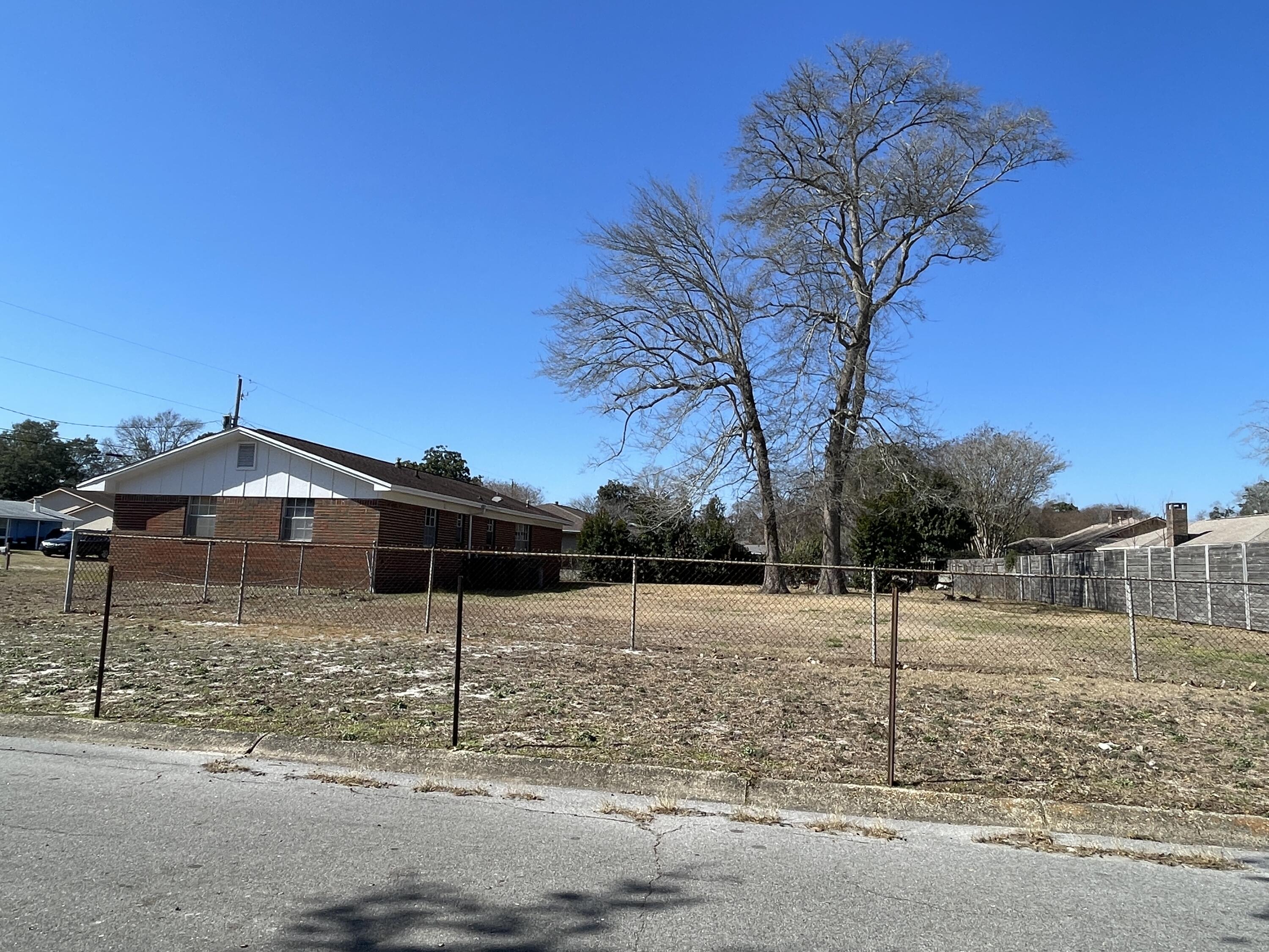 OAKLAND HEIGHTS 1ST ADDN - Residential