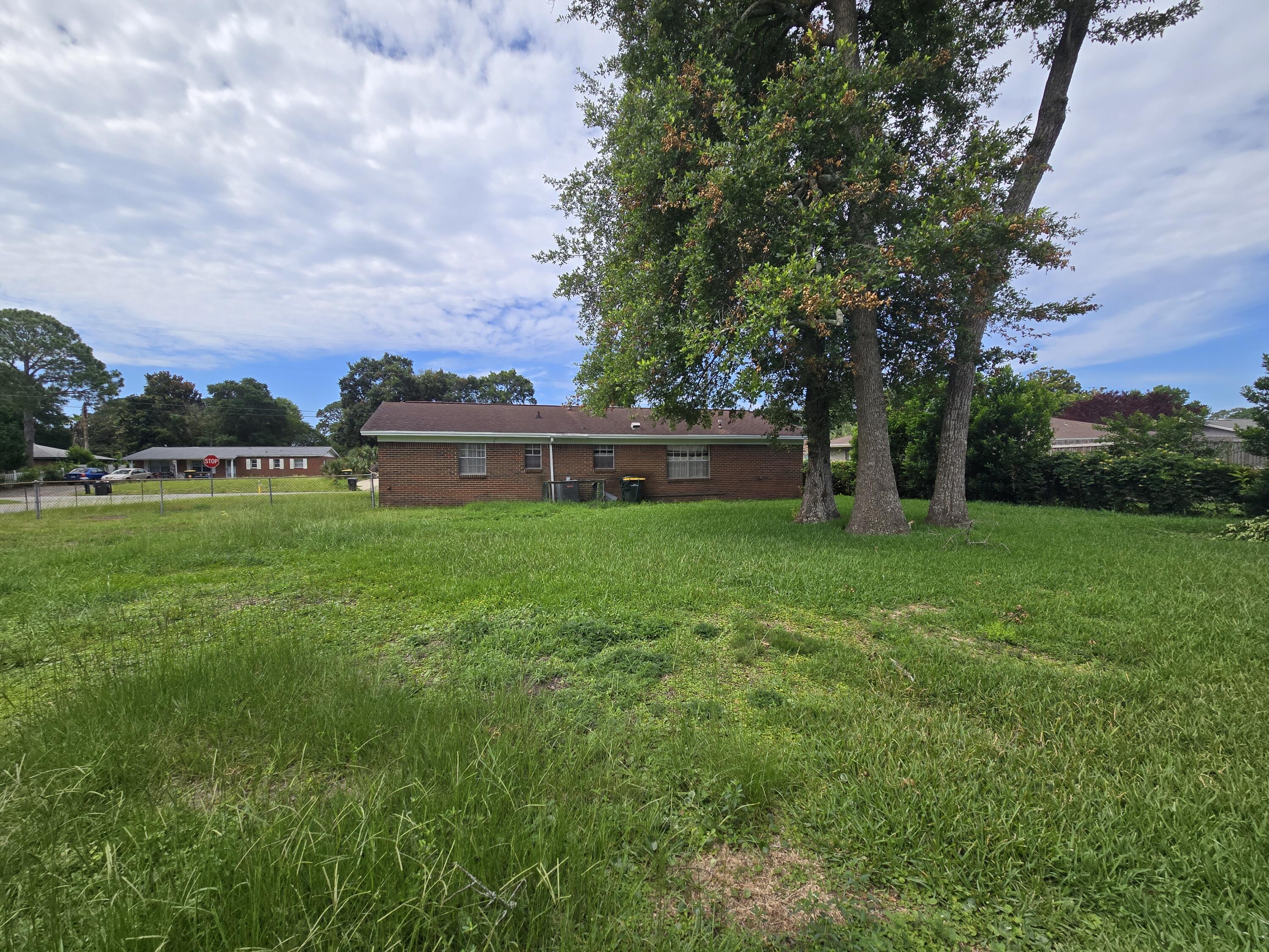 OAKLAND HEIGHTS 1ST ADDN - Residential