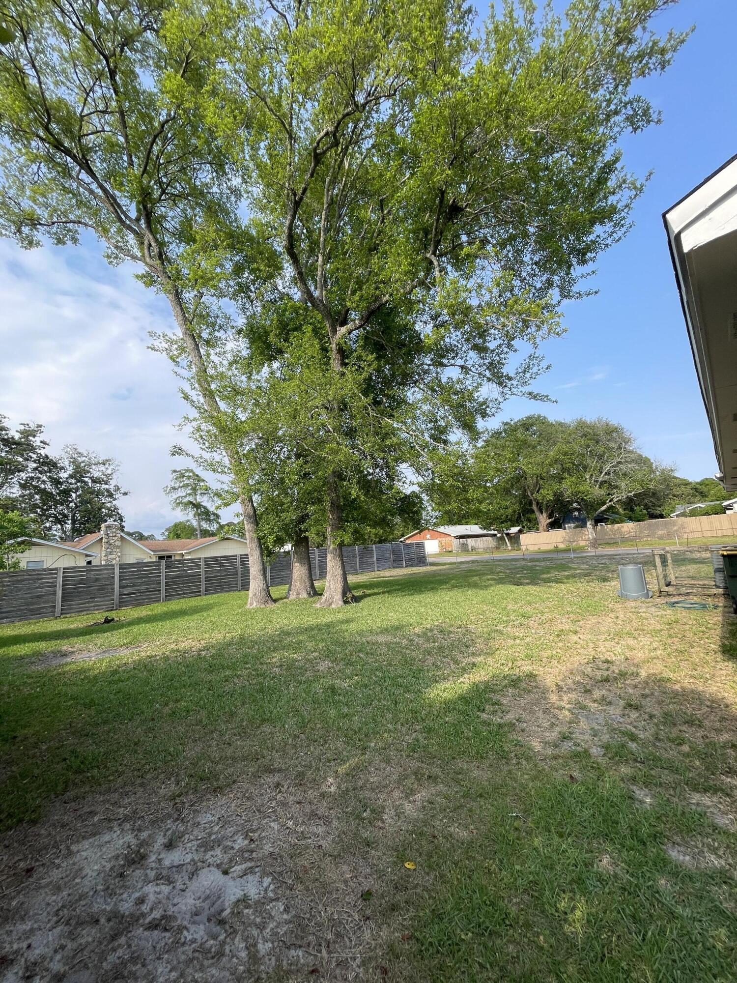 OAKLAND HEIGHTS 1ST ADDN - Residential