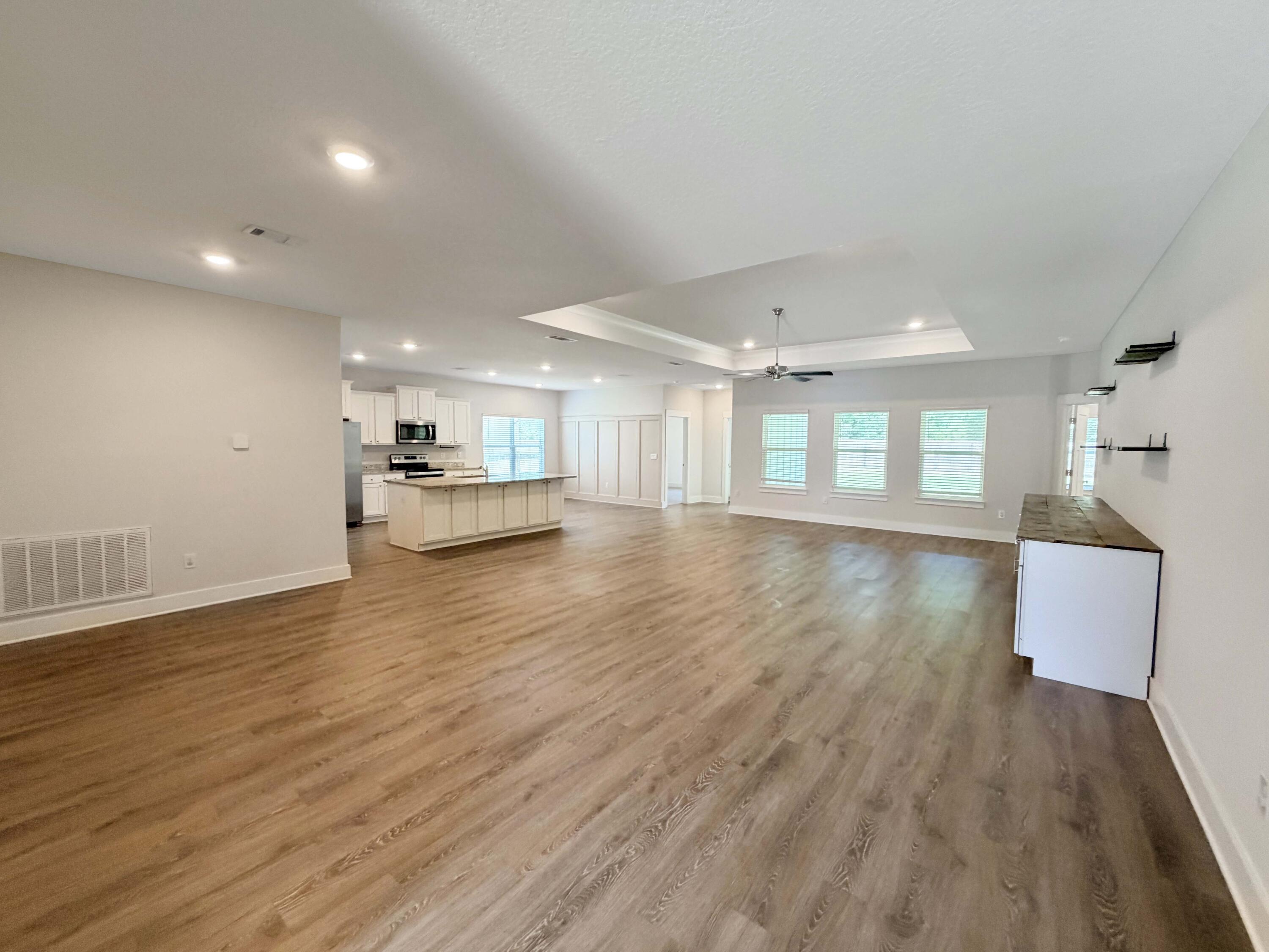 HILLWOOD ESTATES - Residential
