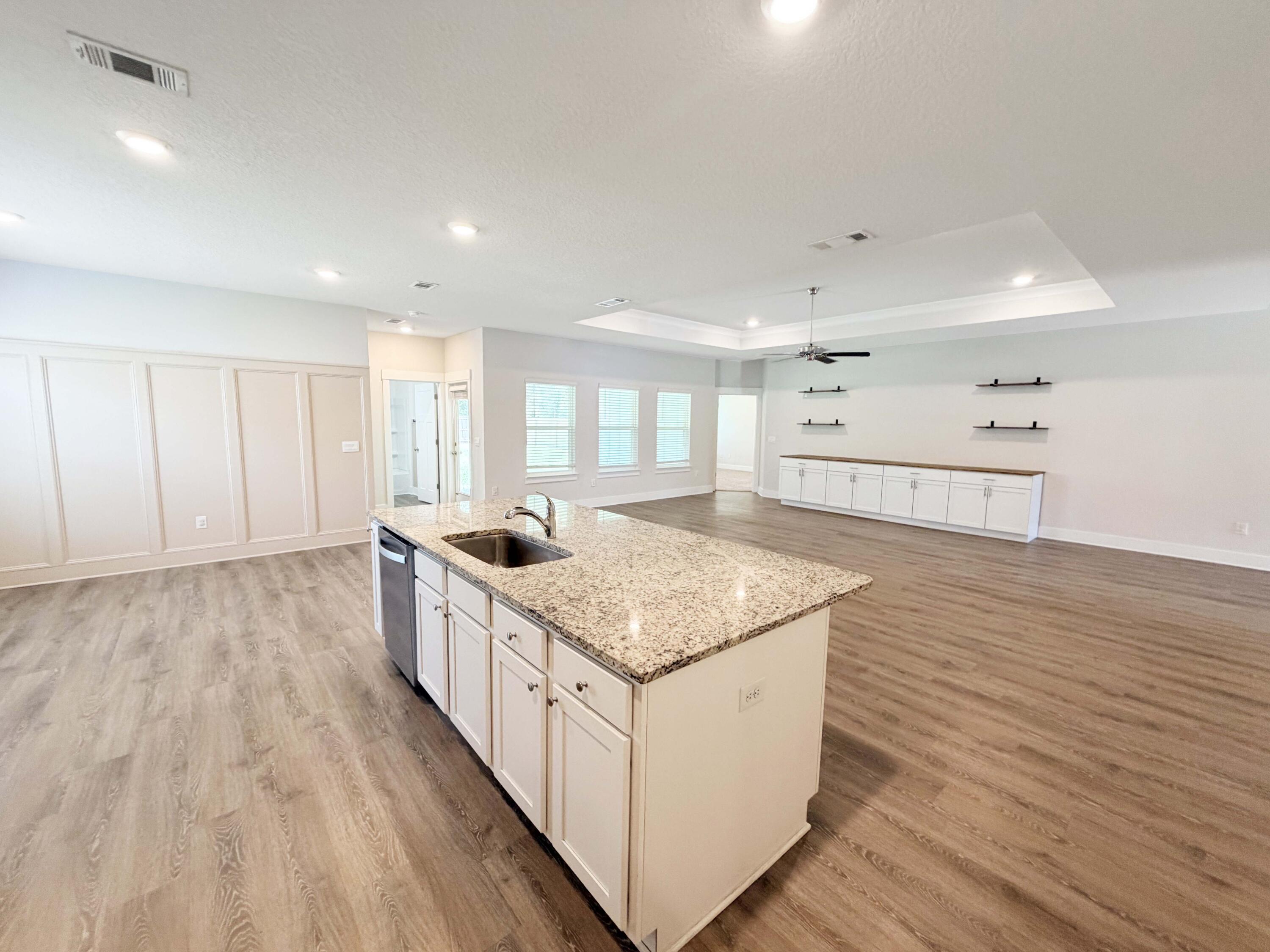 HILLWOOD ESTATES - Residential