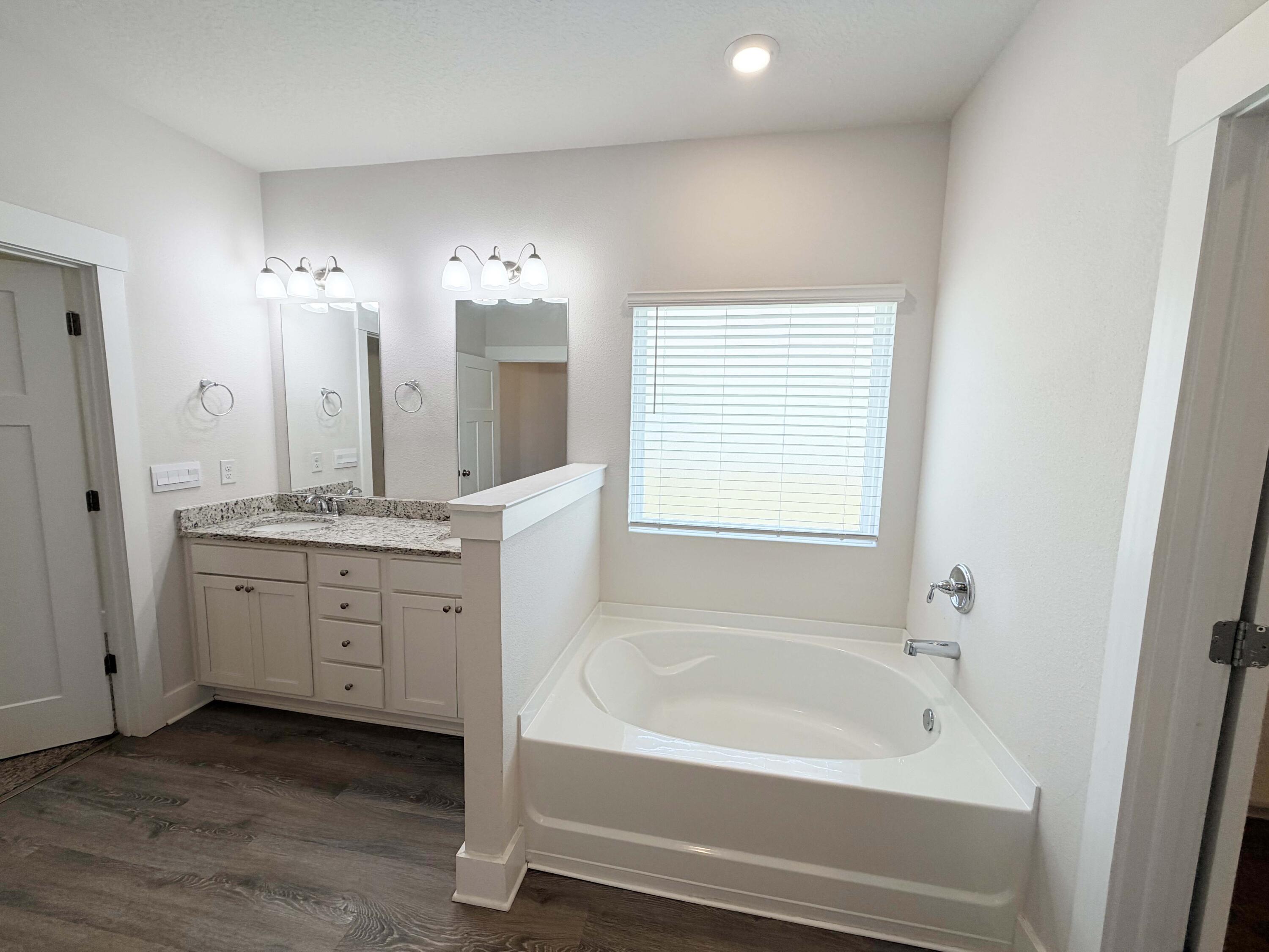 HILLWOOD ESTATES - Residential