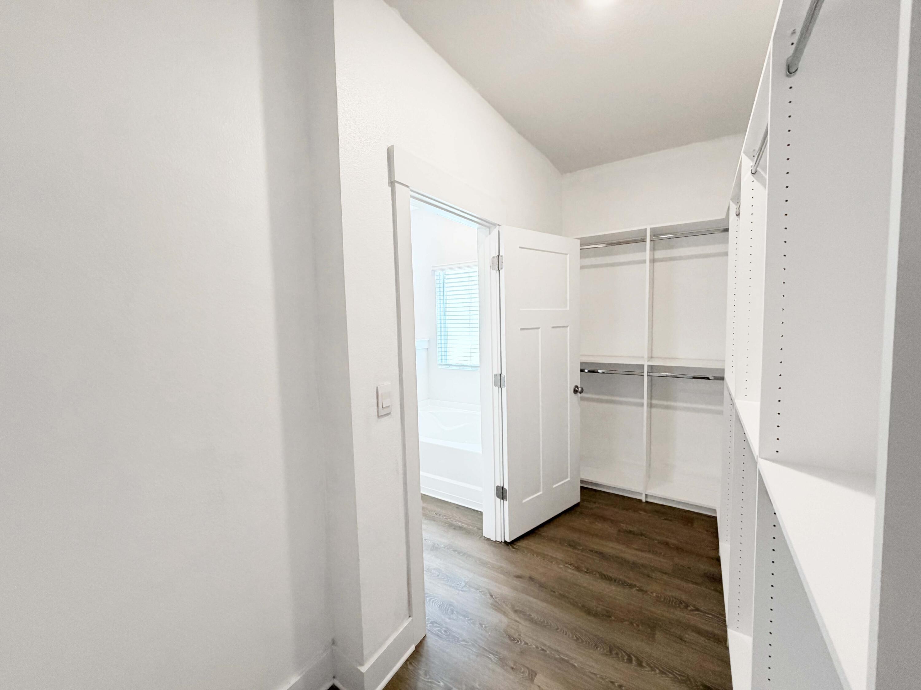 HILLWOOD ESTATES - Residential