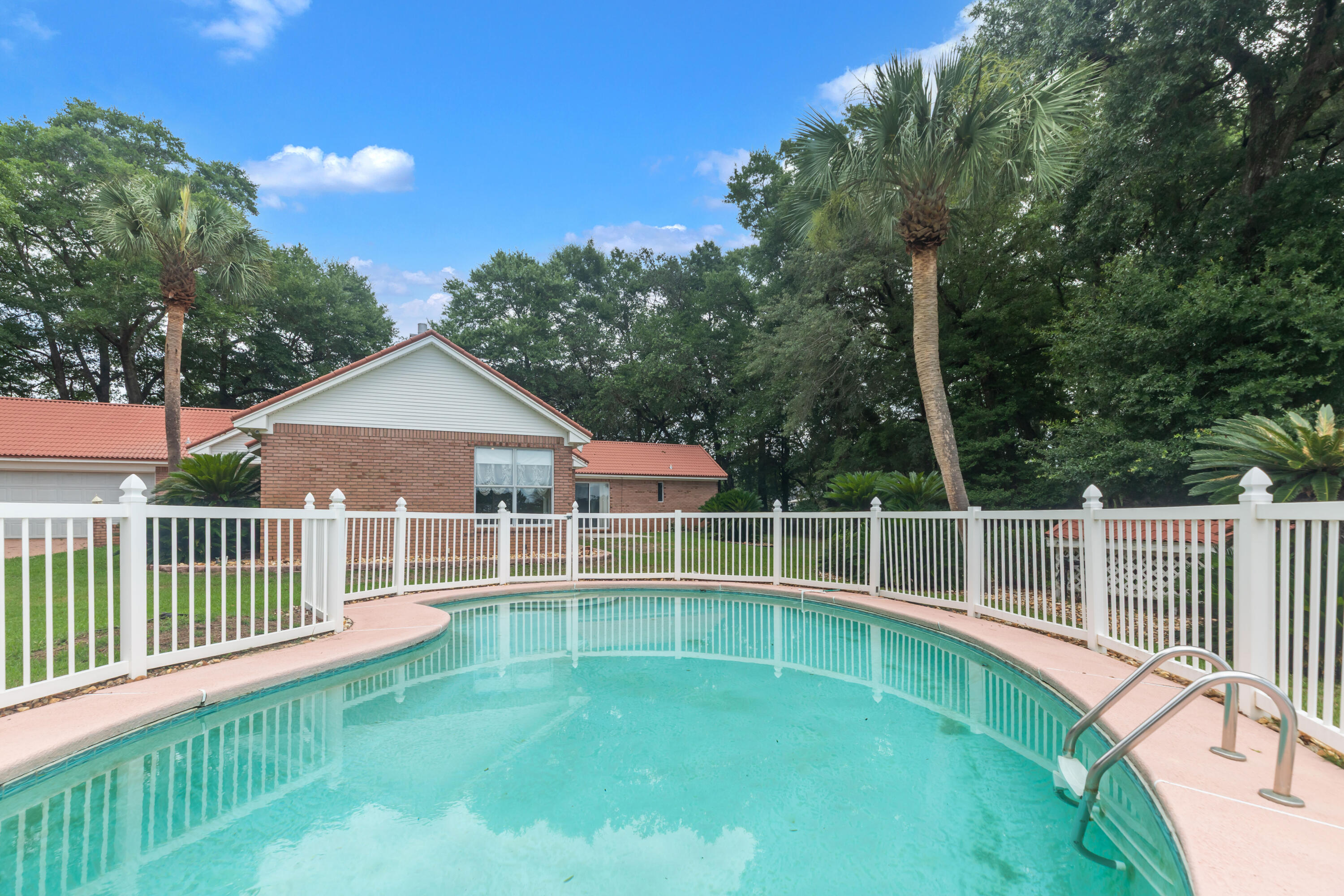 SAVANNAH OAKS - Residential