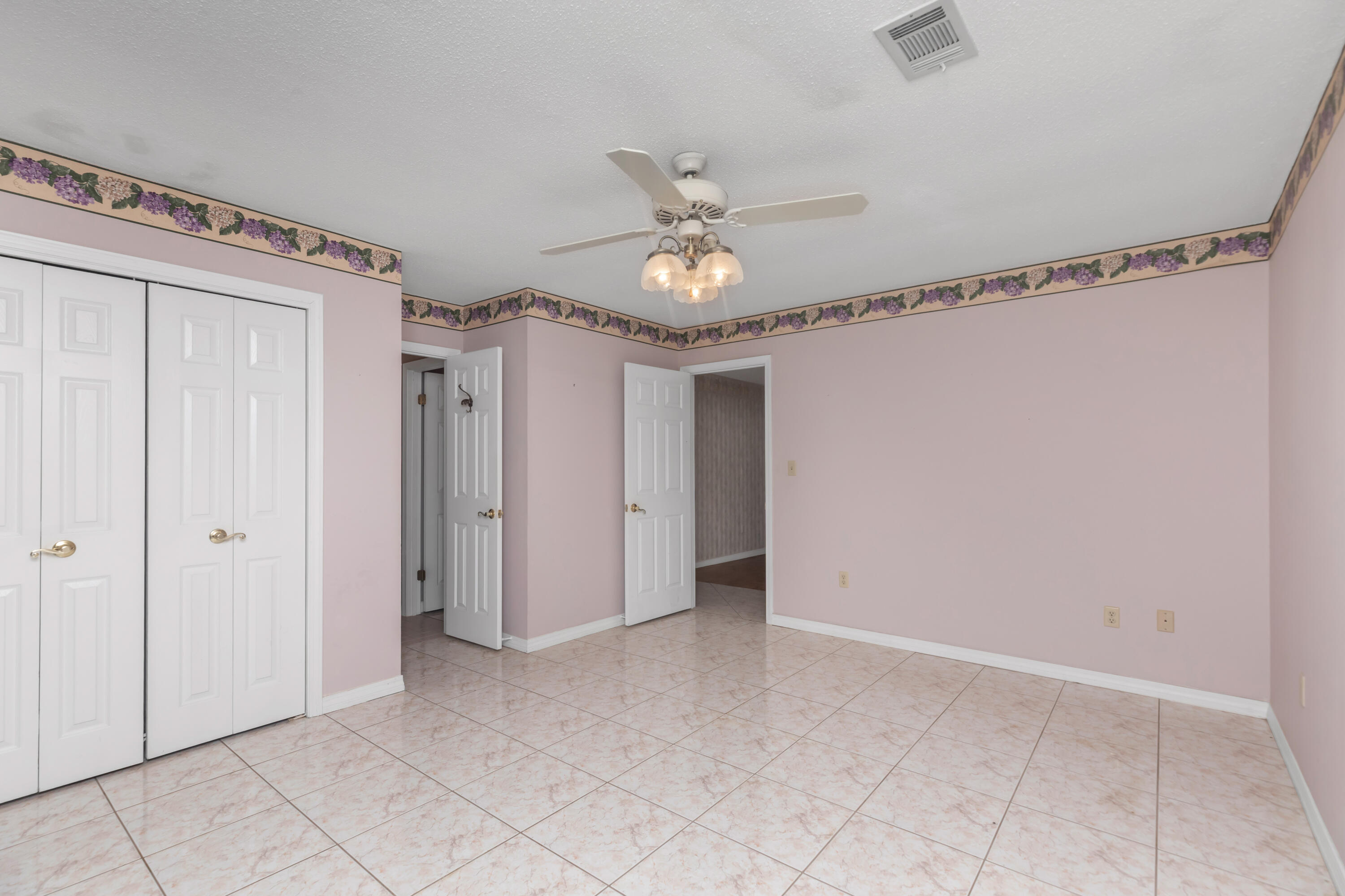 SAVANNAH OAKS - Residential