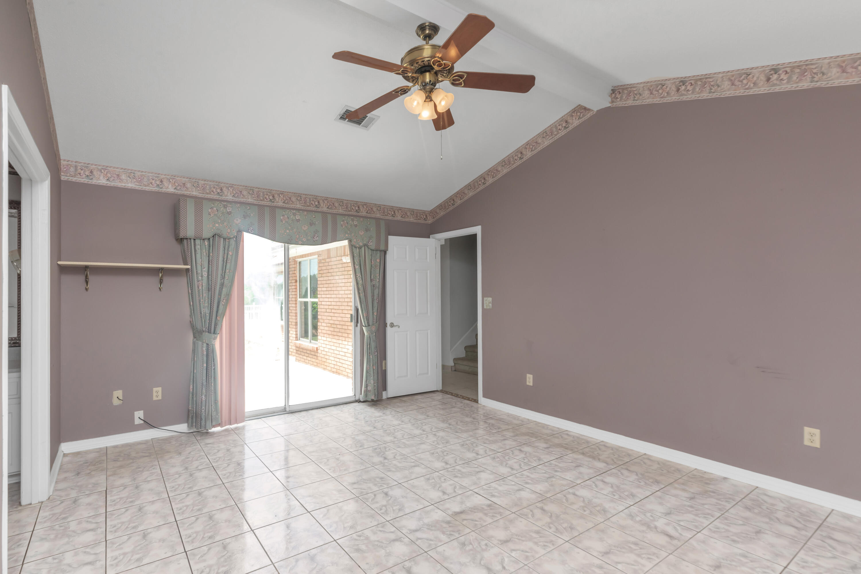 SAVANNAH OAKS - Residential