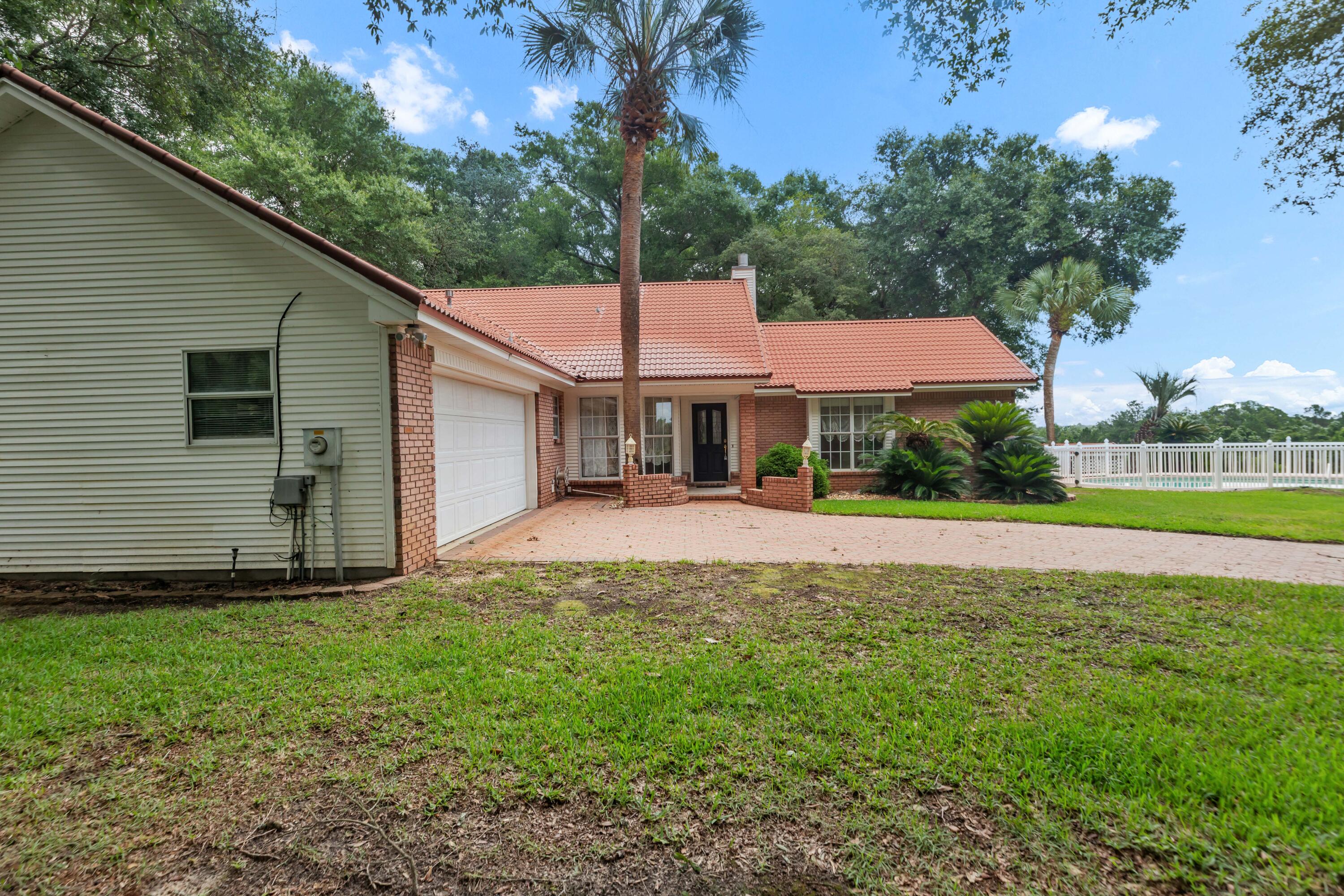 SAVANNAH OAKS - Residential