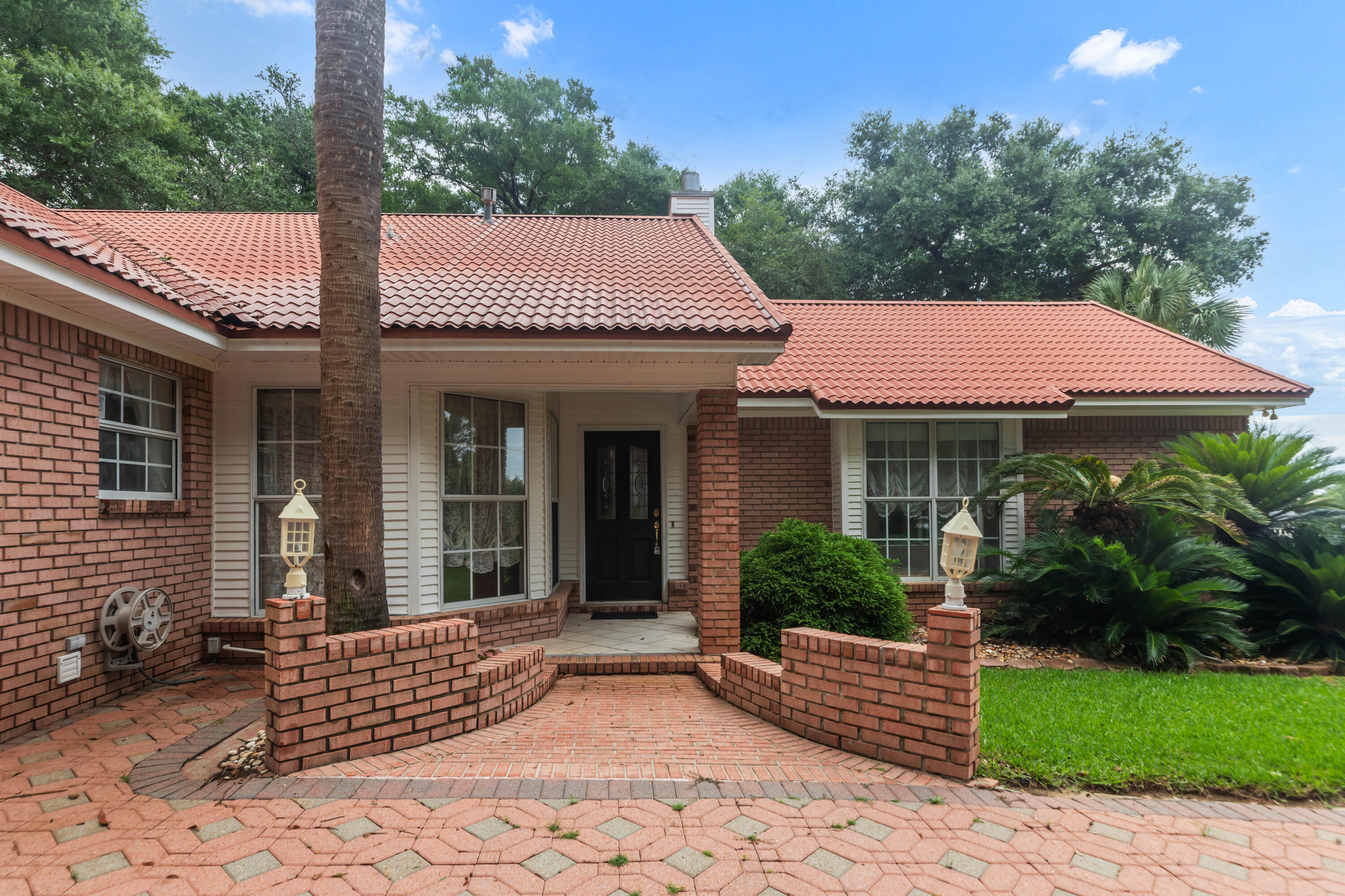 SAVANNAH OAKS - Residential