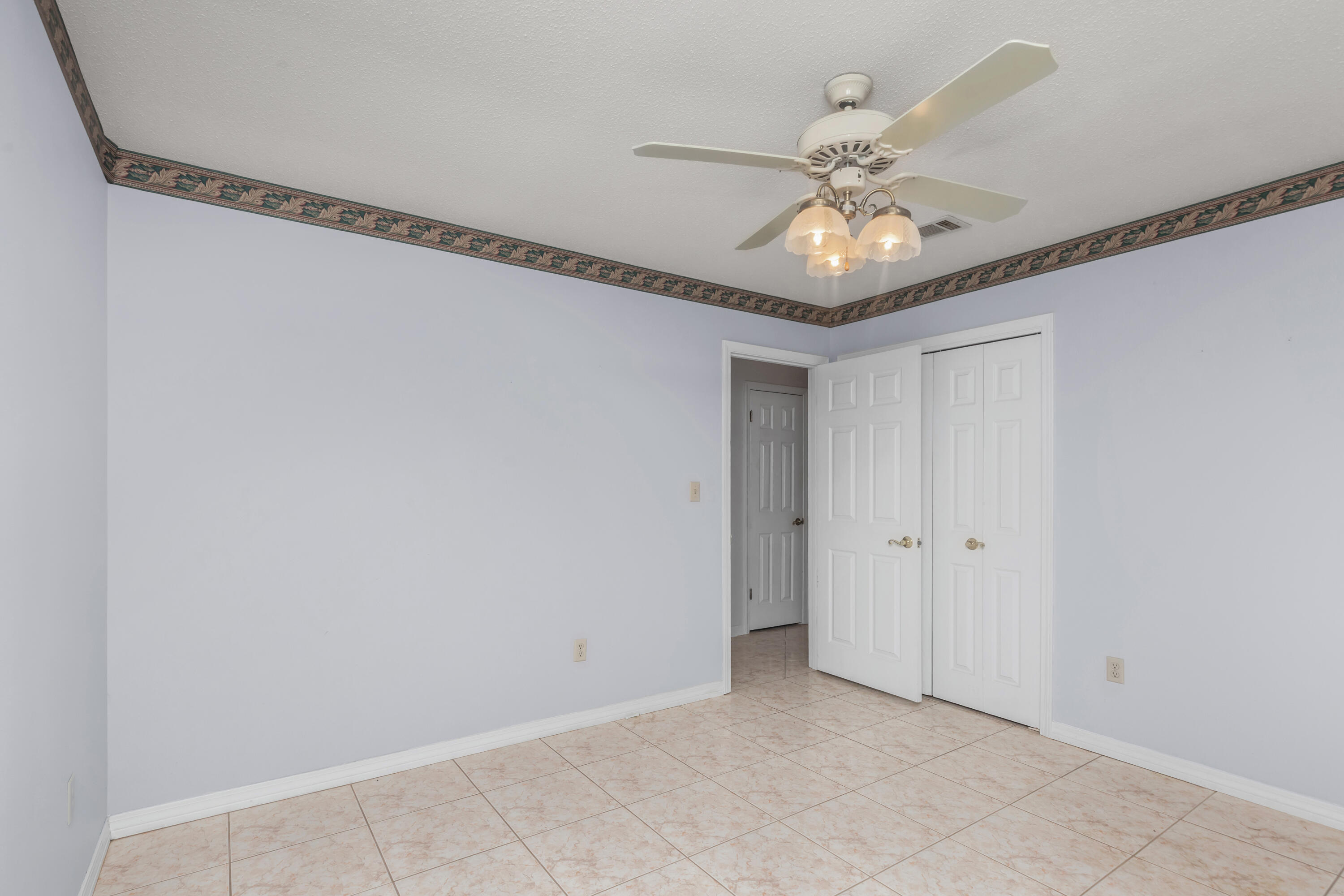SAVANNAH OAKS - Residential