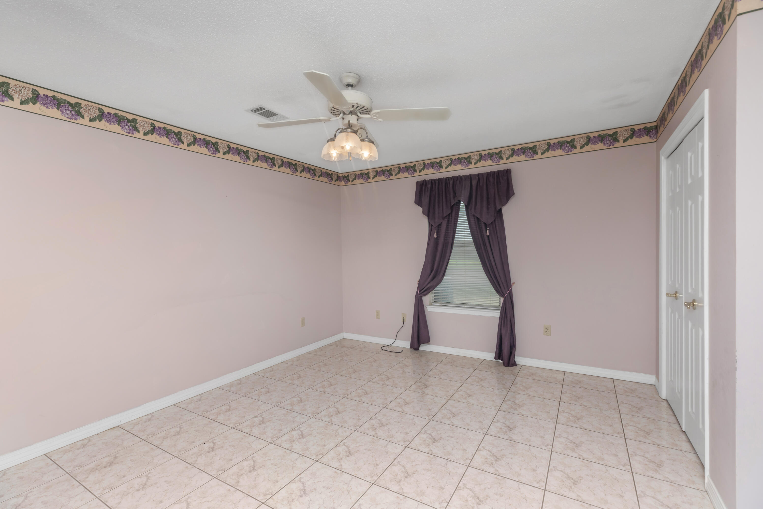 SAVANNAH OAKS - Residential
