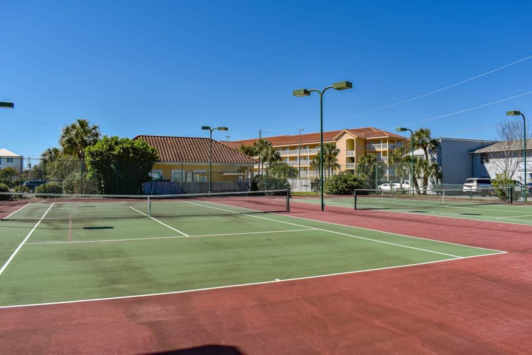 CIBONEY CONDO - Residential
